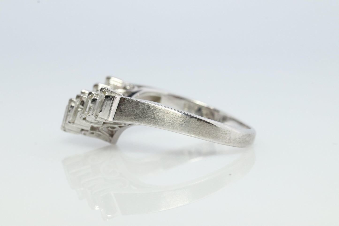 TASAKI Ring. Genuine Platinum Diamond Baguette Band Enhancer. Solitaire Jacket