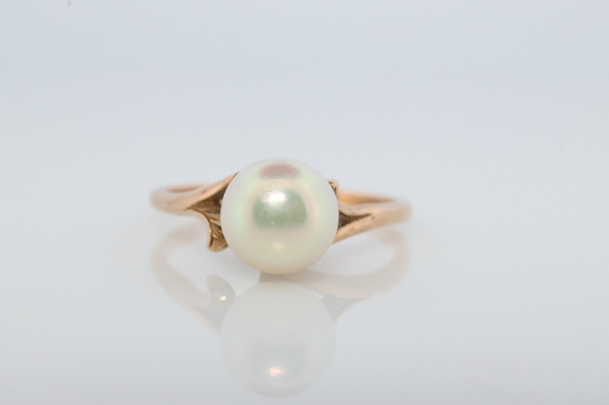 Mikimoto Ring. Vintage 14k Gold Mikimoto Diamond Pearl ring. Mikimoto Pearl