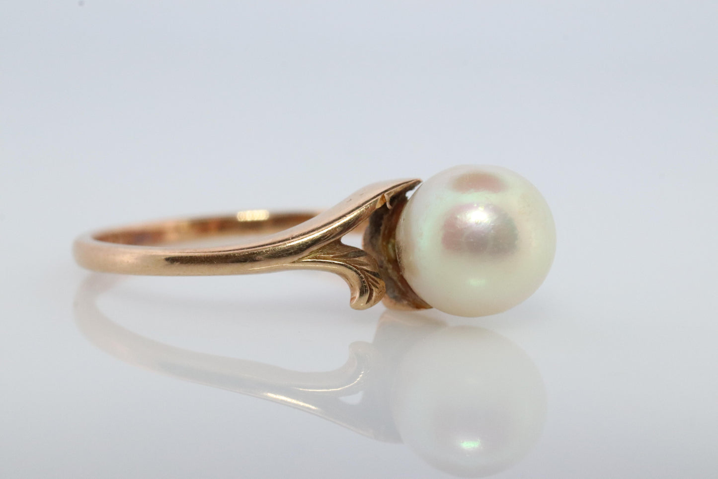 Mikimoto Ring. Vintage 14k Gold Mikimoto Diamond Pearl ring. Mikimoto Pearl