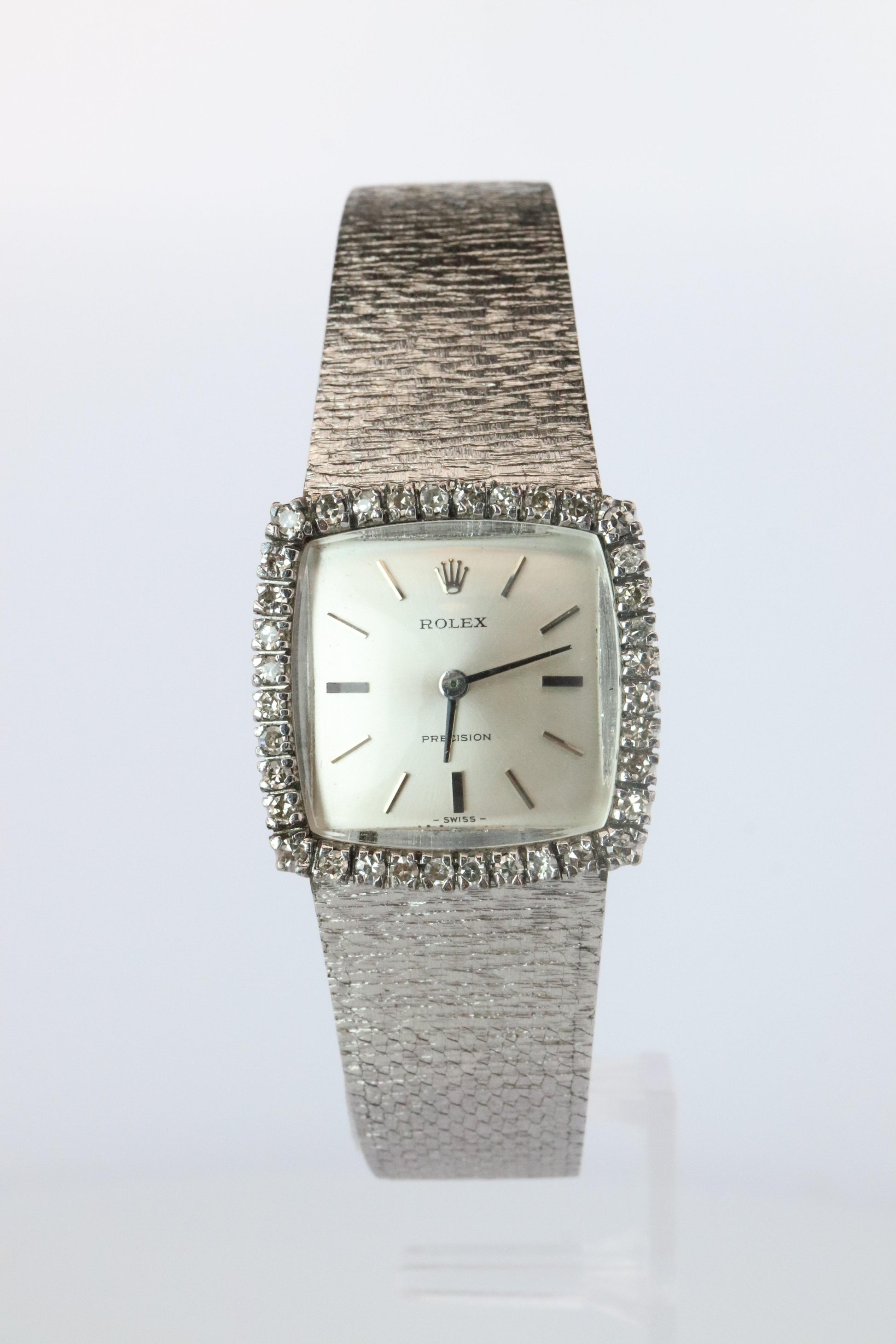 Genuine Rolex Watch. Diamond Bezel 1971 Ladies Manual ROLEX 2611 Precision