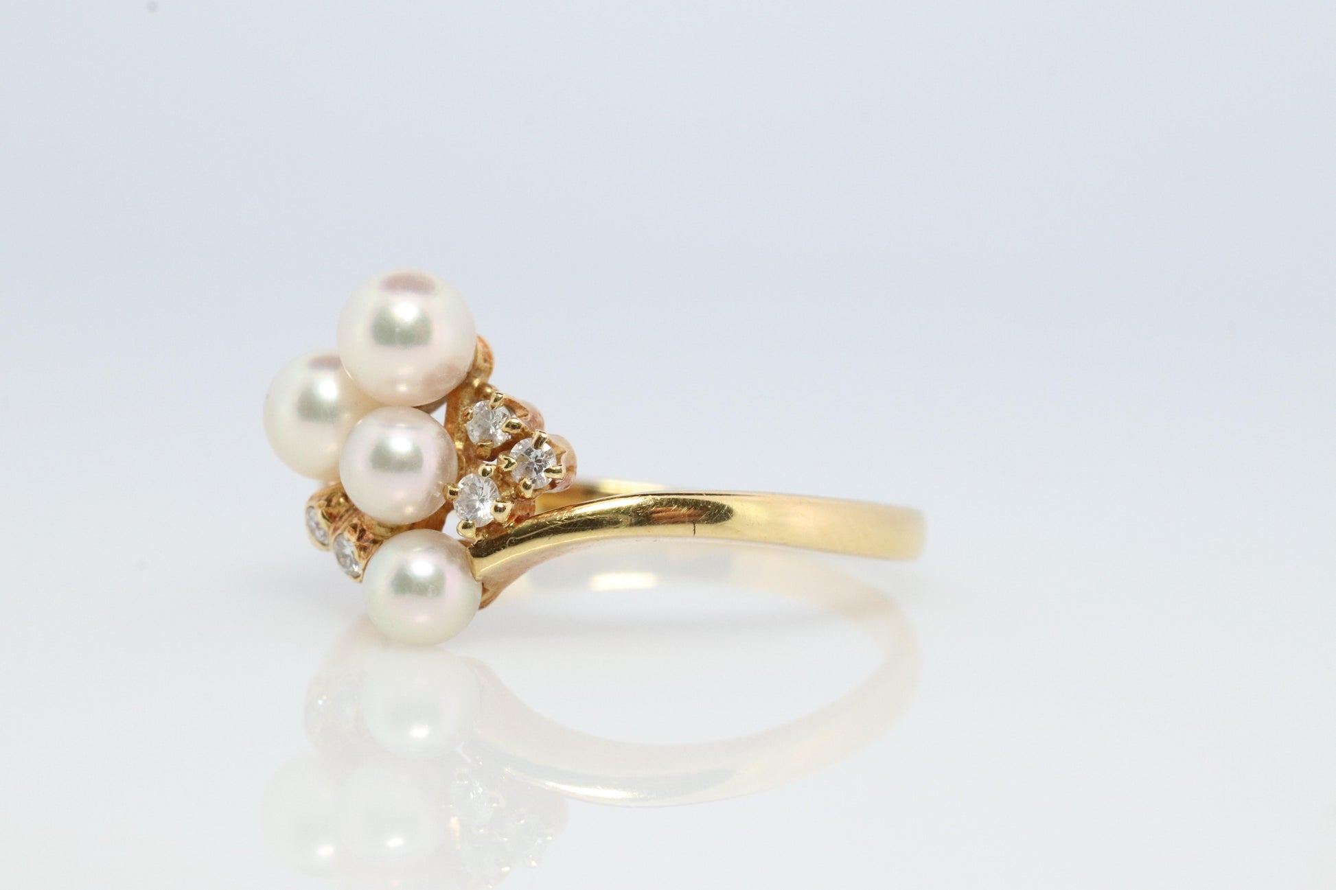 Mikimoto Ring. Vintage 18k Gold Mikimoto Pearl and Diamond Cluster. Vines Grapes