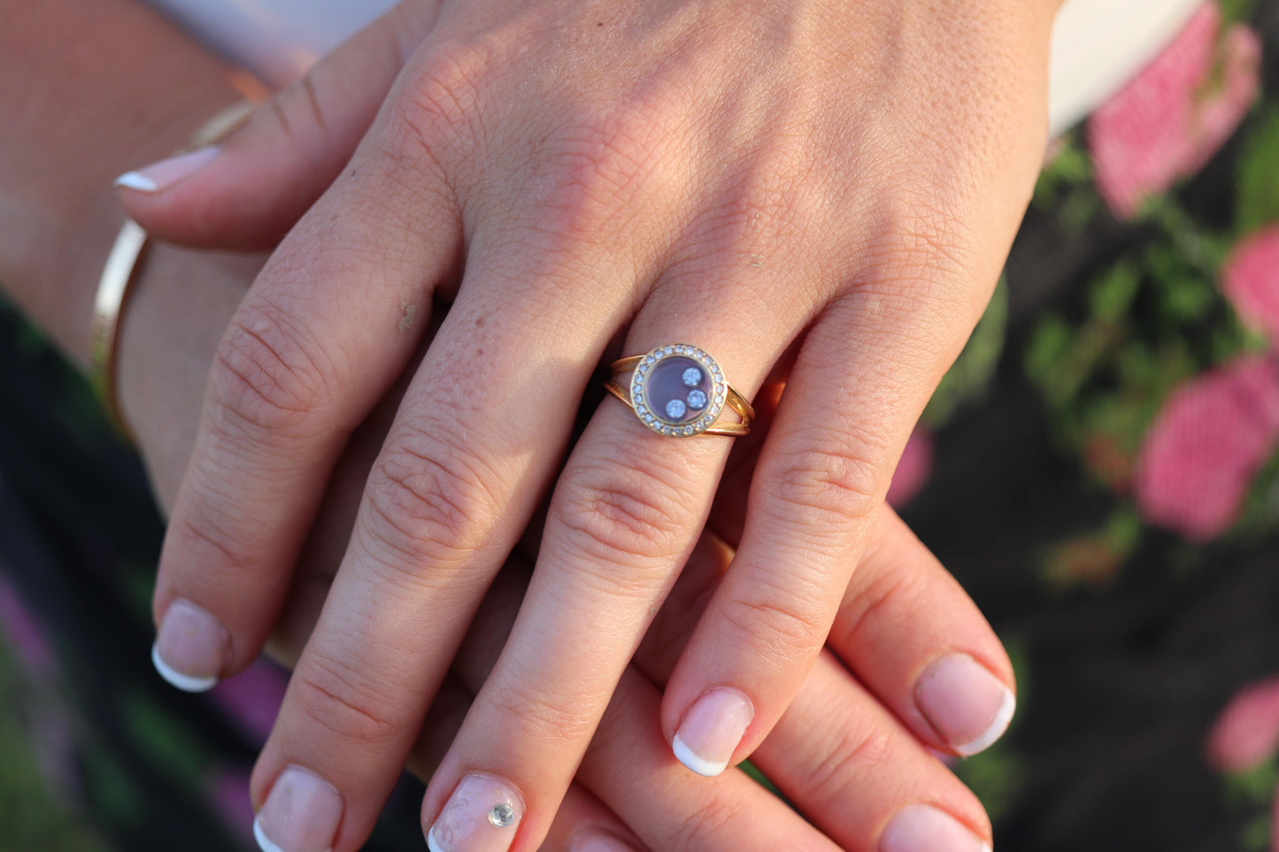 18k Chopard Happy Diamond ring. CHOPARD Happy Diamond band
