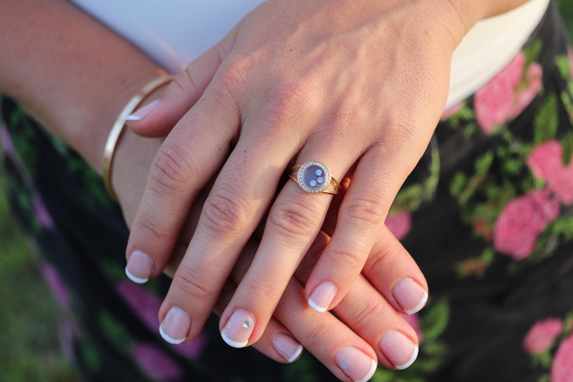 18k Chopard Happy Diamond ring. CHOPARD Happy Diamond band