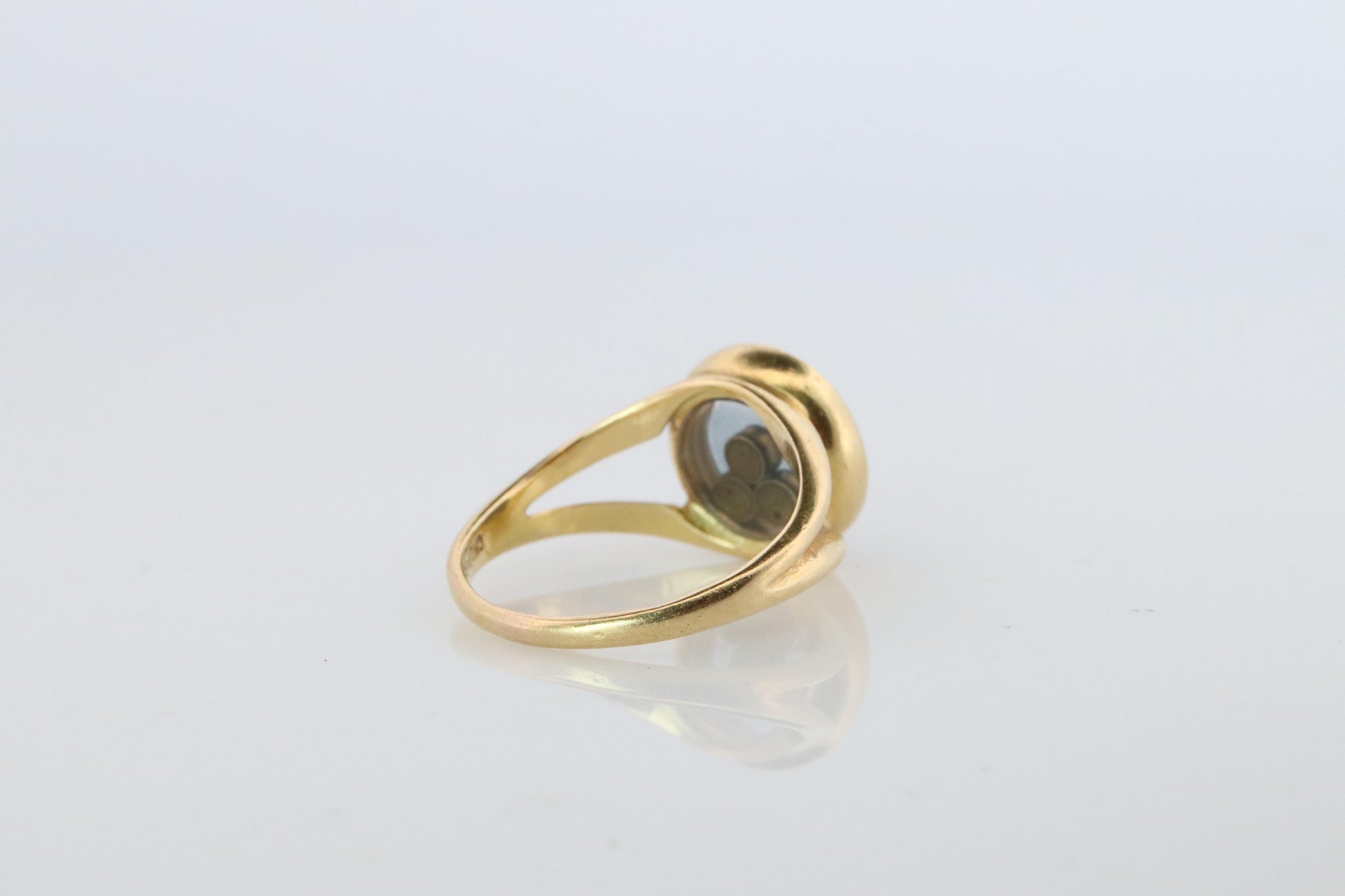 18k Chopard Happy Diamond ring. CHOPARD Happy Diamond band