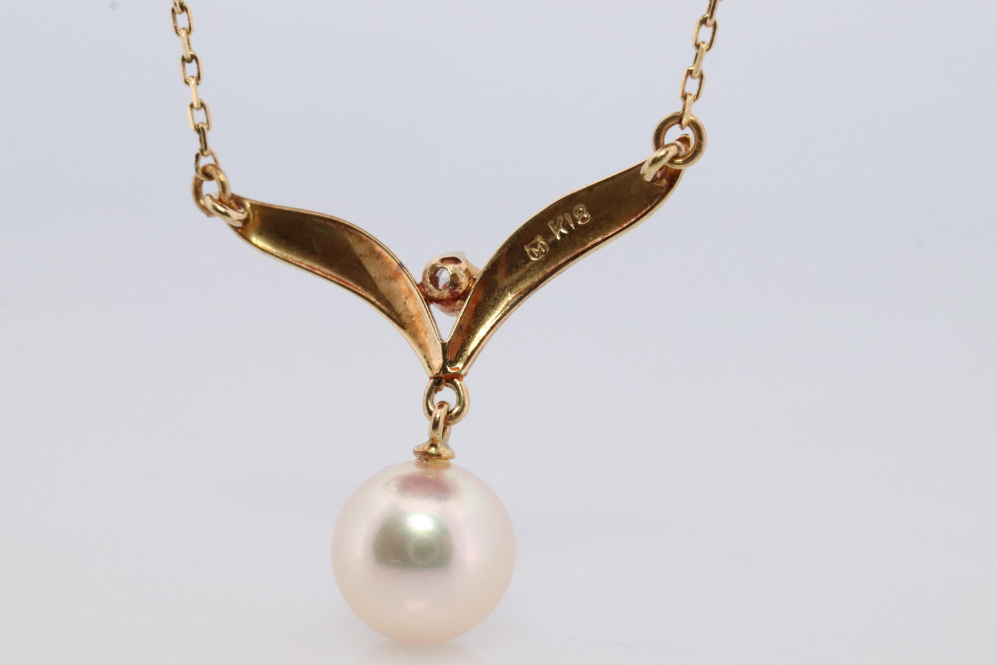 Mikimoto Pendant. Vintage 18k Gold Mikimoto Pearl Diamond Necklace.