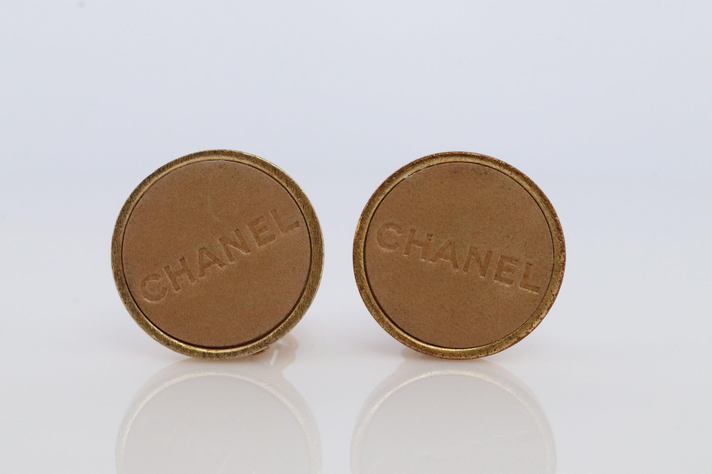 Chanel Earrings. Genuine CC CHANEL Round LOGO Clip on earrings. Leather