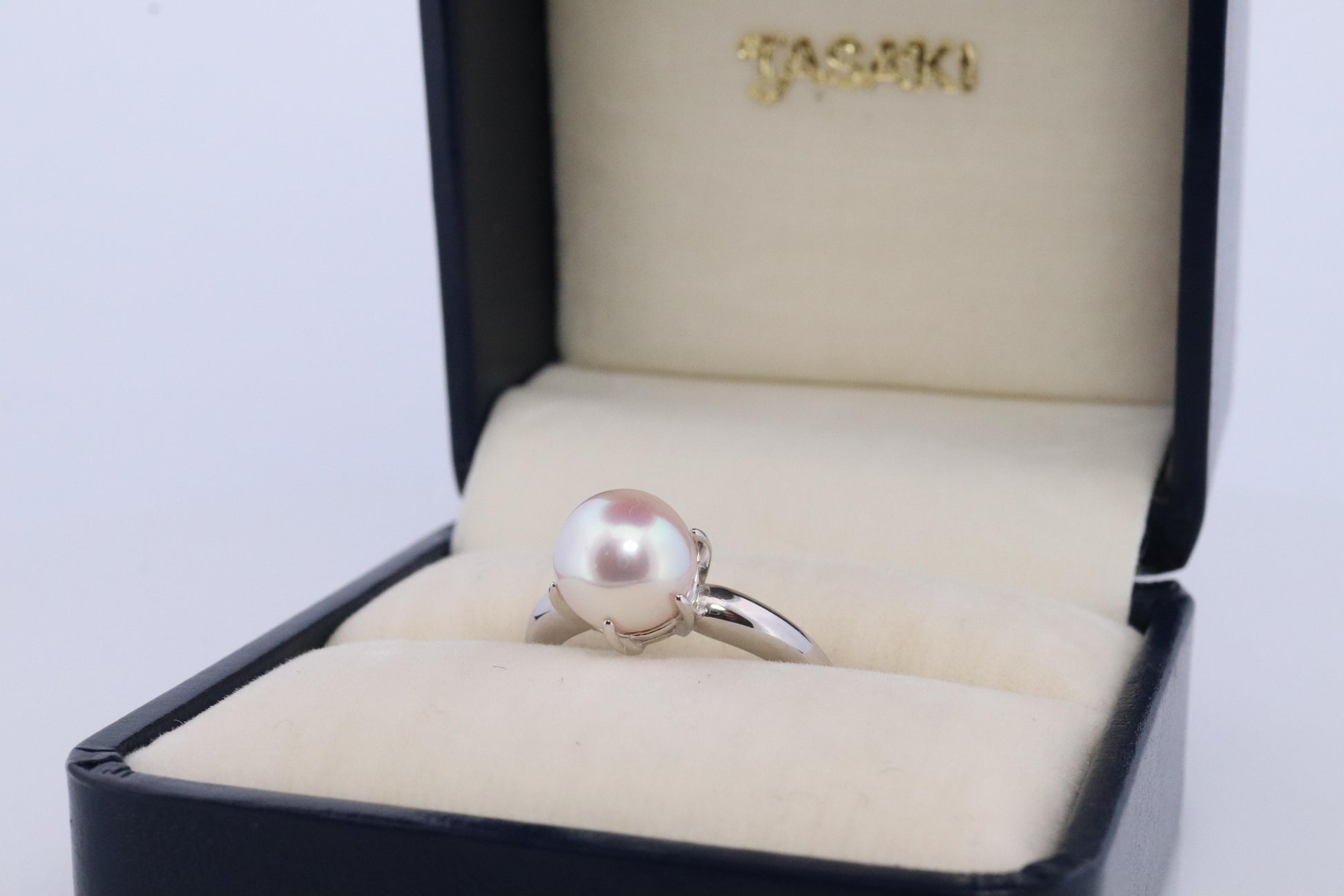 TASAKI Ring. Genuine Platinum Pearl Solitaire. PT900 Akoya pearl Ring. Claw