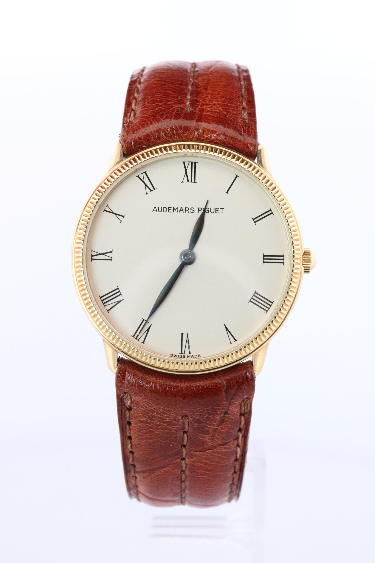 Audemars Piguet Thin Watch. AP 18k Yellow Gold 31mm Classic Coin Edge Bezel