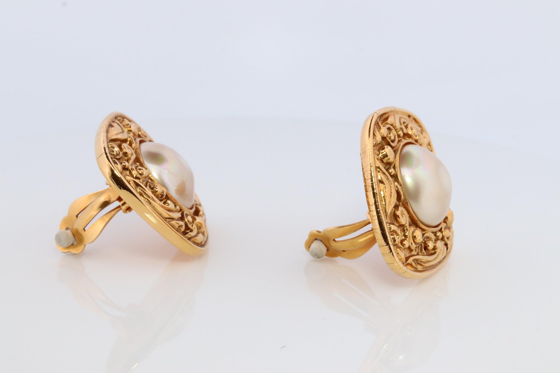 Chanel Earrings. Genuine  CHANEL Mabe Pearl Byzantine Clip on earrings.