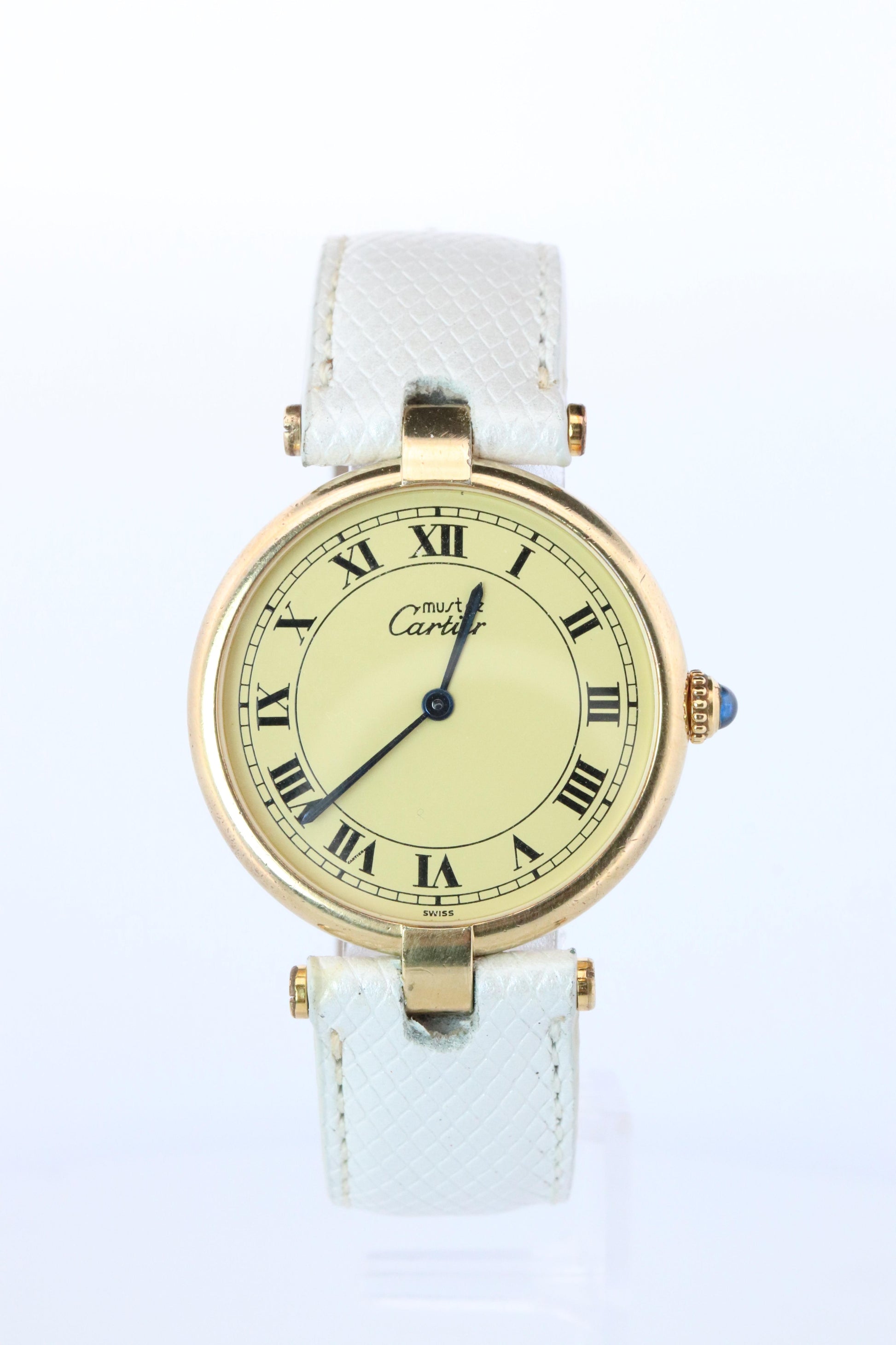 Cartier Watch. Must de Cartier Champagne Dial Vendome Round Argent 590003 30mm.