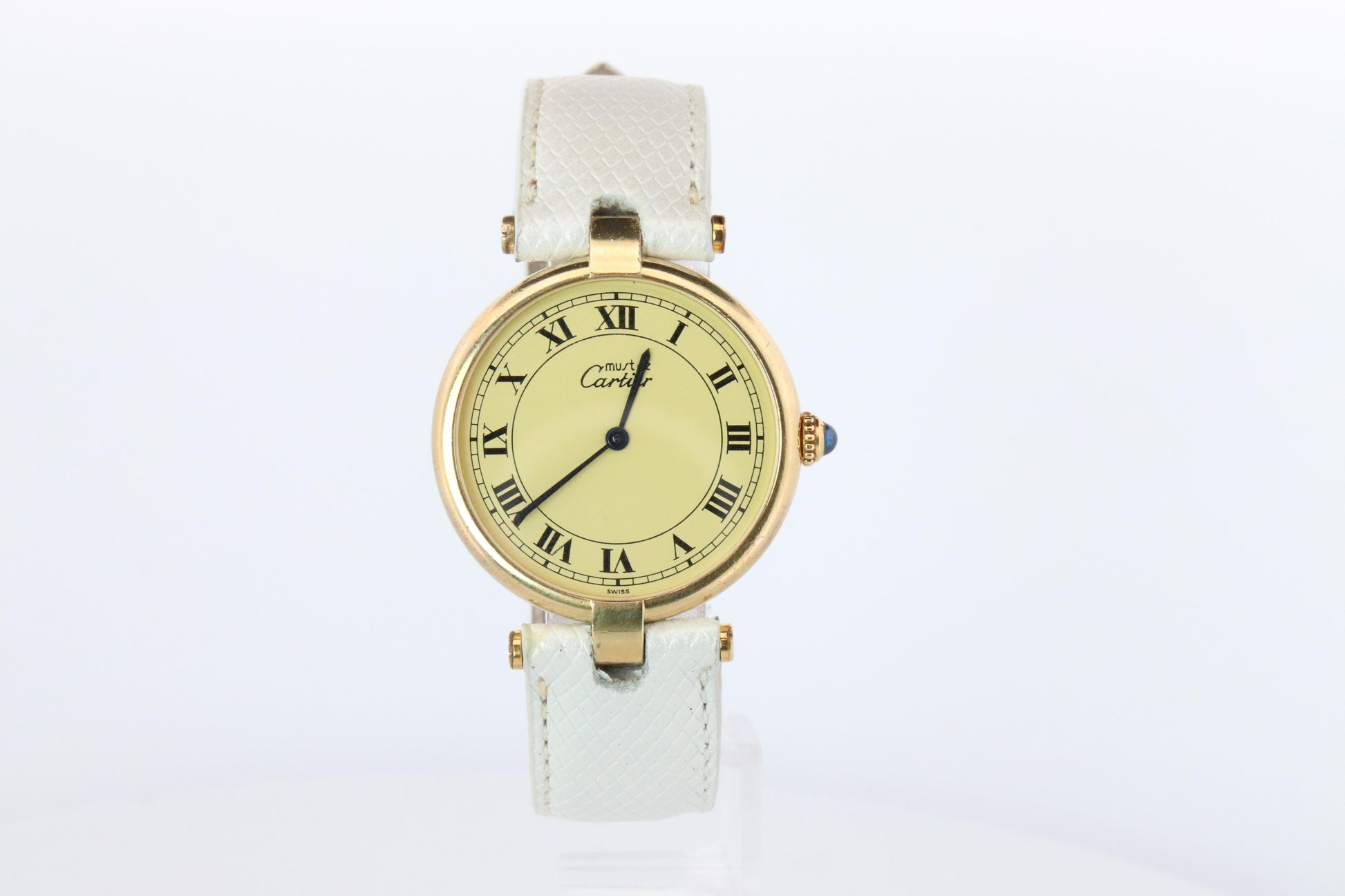 Cartier Watch. Must de Cartier Champagne Dial Vendome Round Argent 590003 30mm.