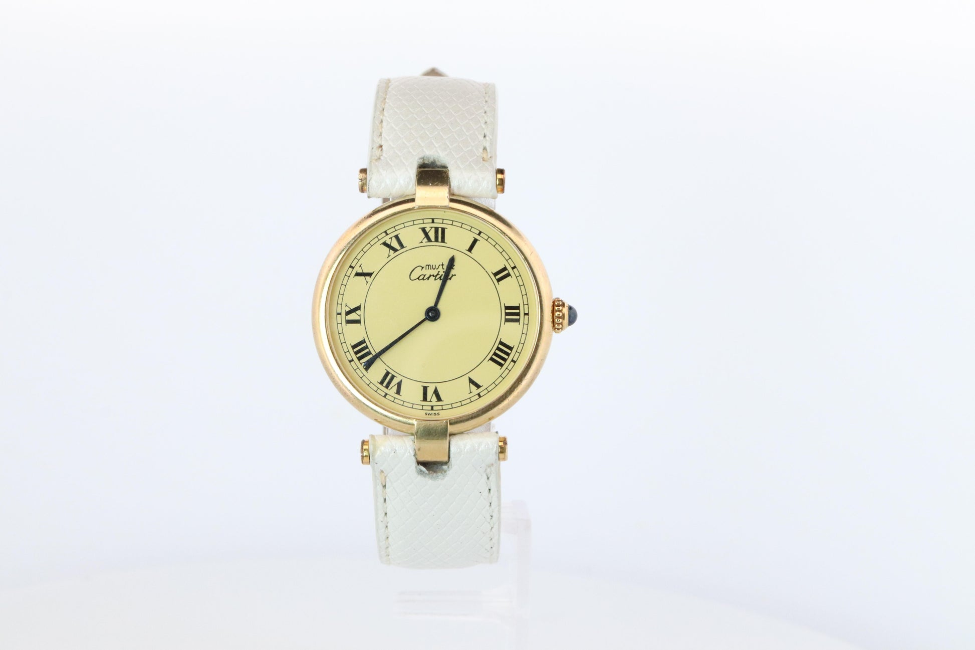 Cartier Watch. Must de Cartier Champagne Dial Vendome Round Argent 590003 30mm.