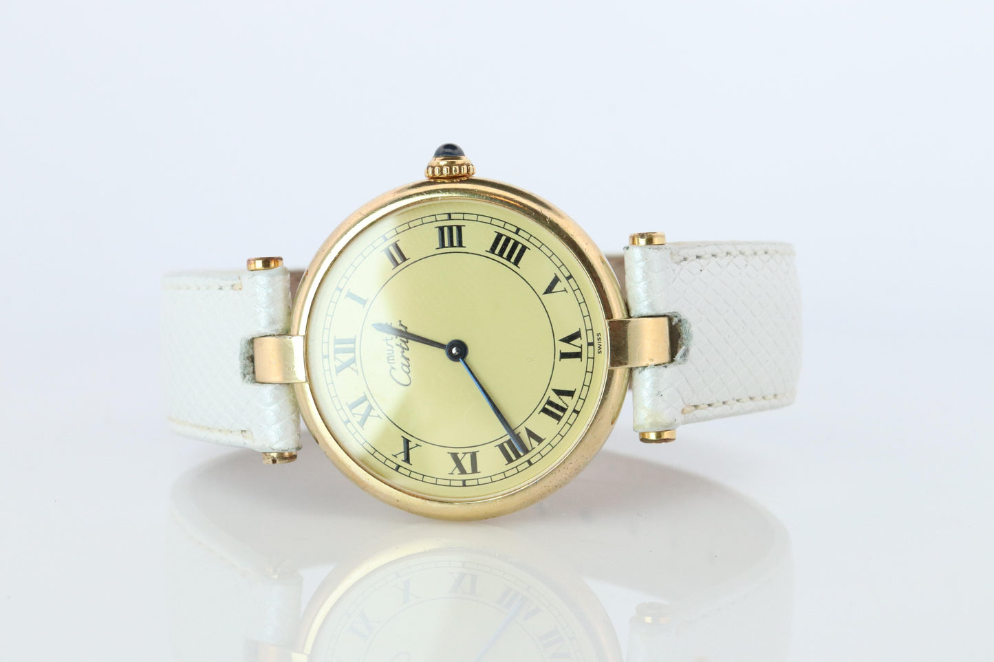 Cartier Watch. Must de Cartier Champagne Dial Vendome Round Argent 590003 30mm.