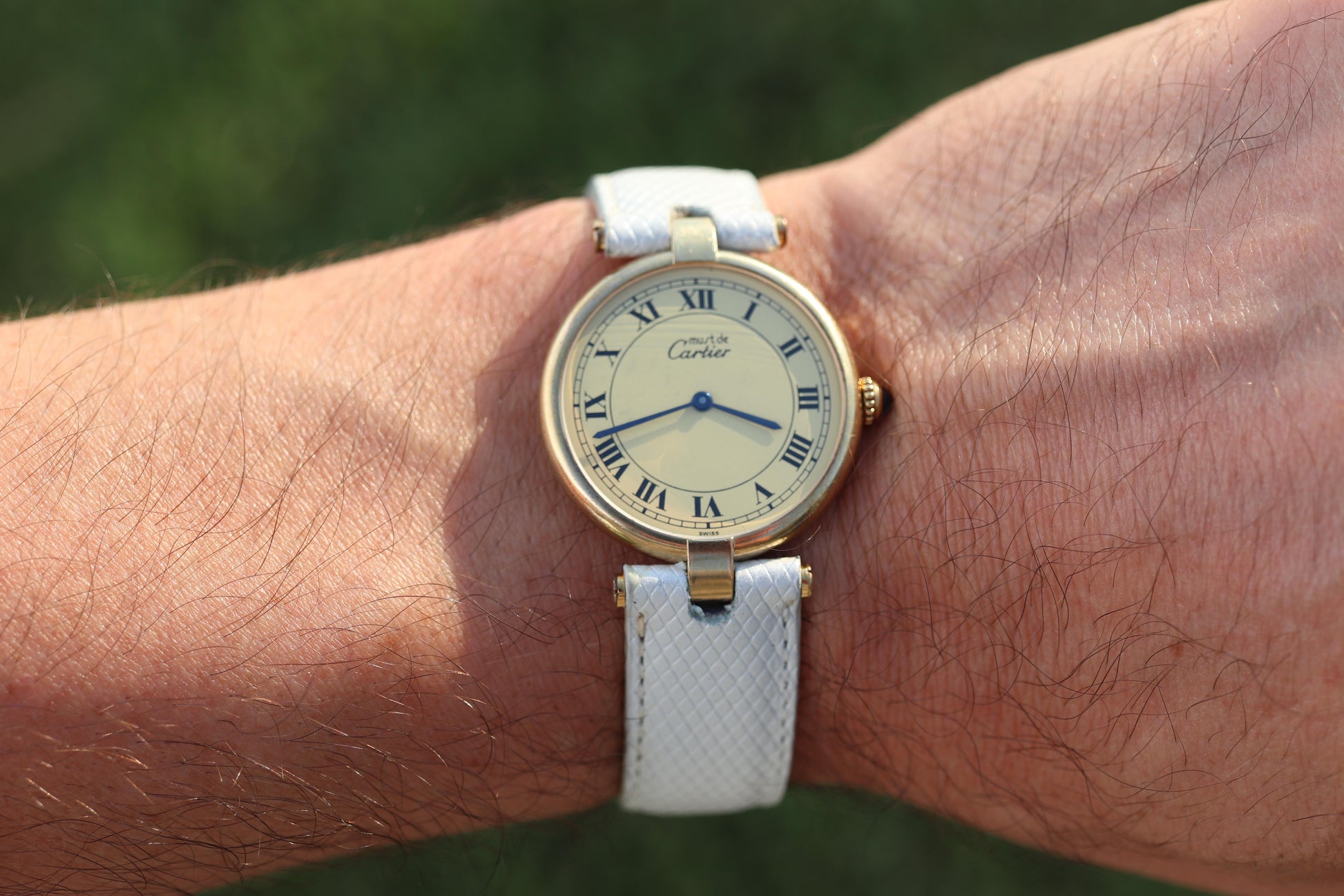 Cartier Watch. Must de Cartier Champagne Dial Vendome Round Argent 590003 30mm.