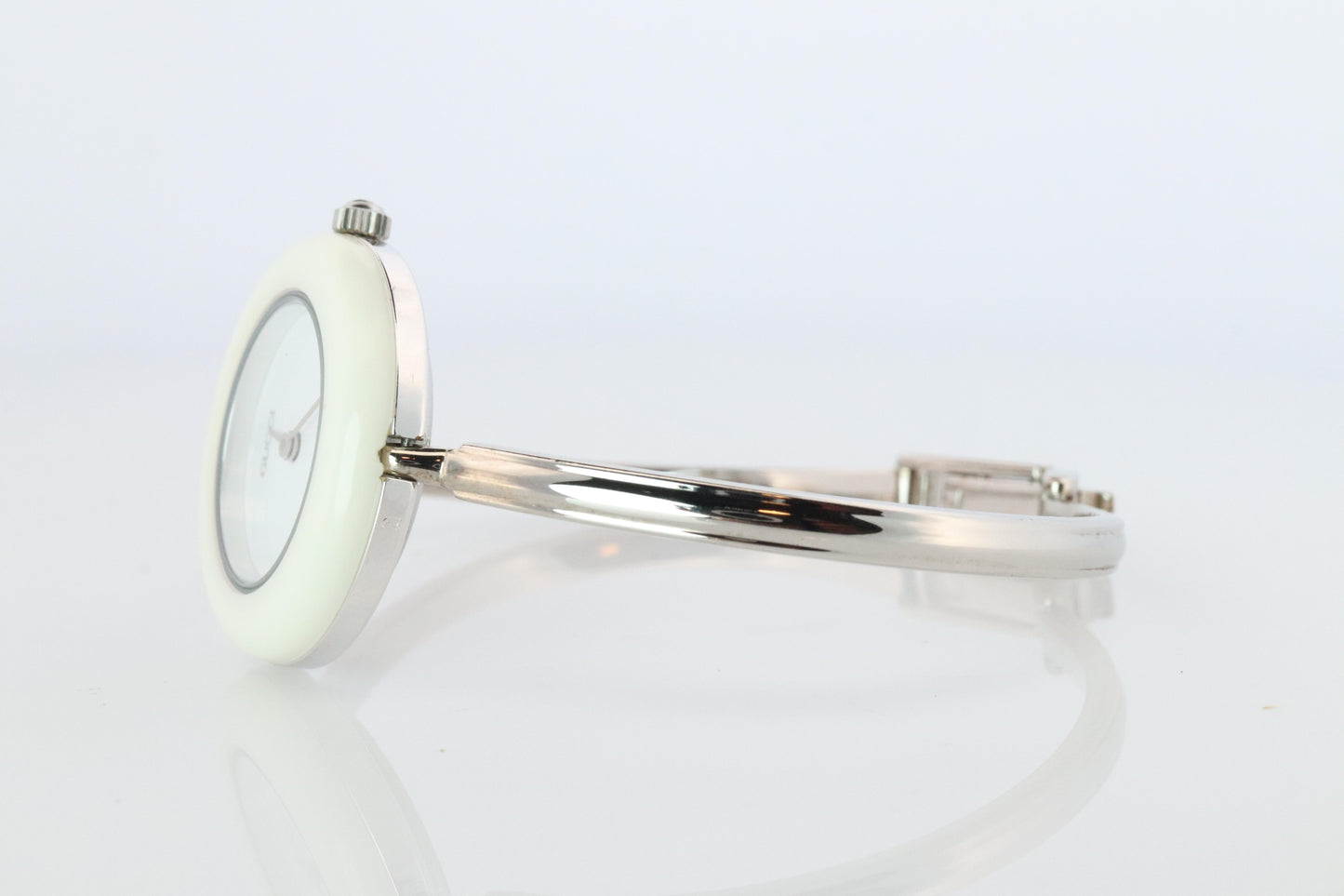 Vintage GUCCI Quartz 11/12.2 Watch Bezels Gucci Ladies Silver Bangle wristwatch