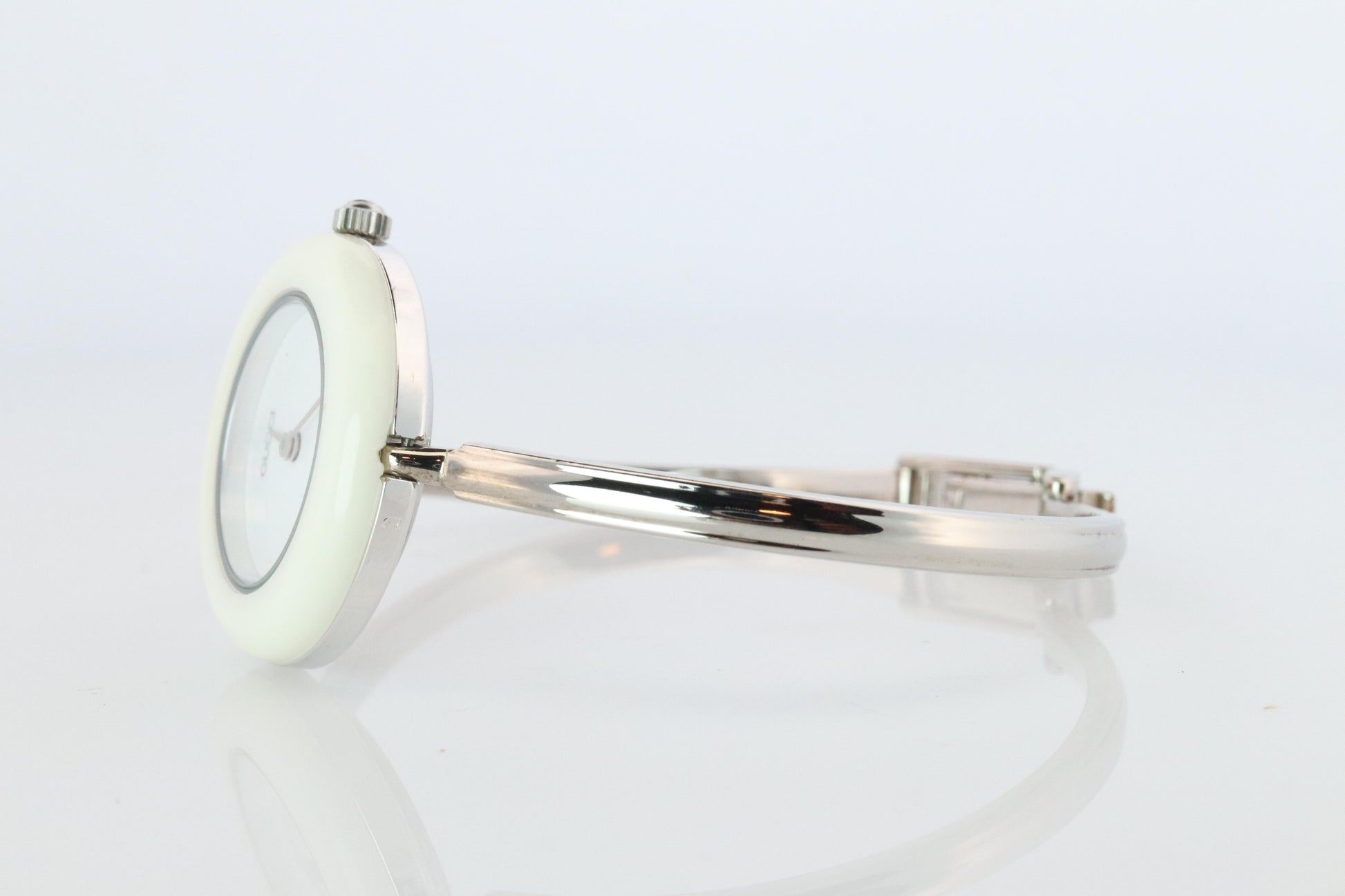 Vintage GUCCI Quartz 11/12.2 Watch Bezels Gucci Ladies Silver Bangle wristwatch