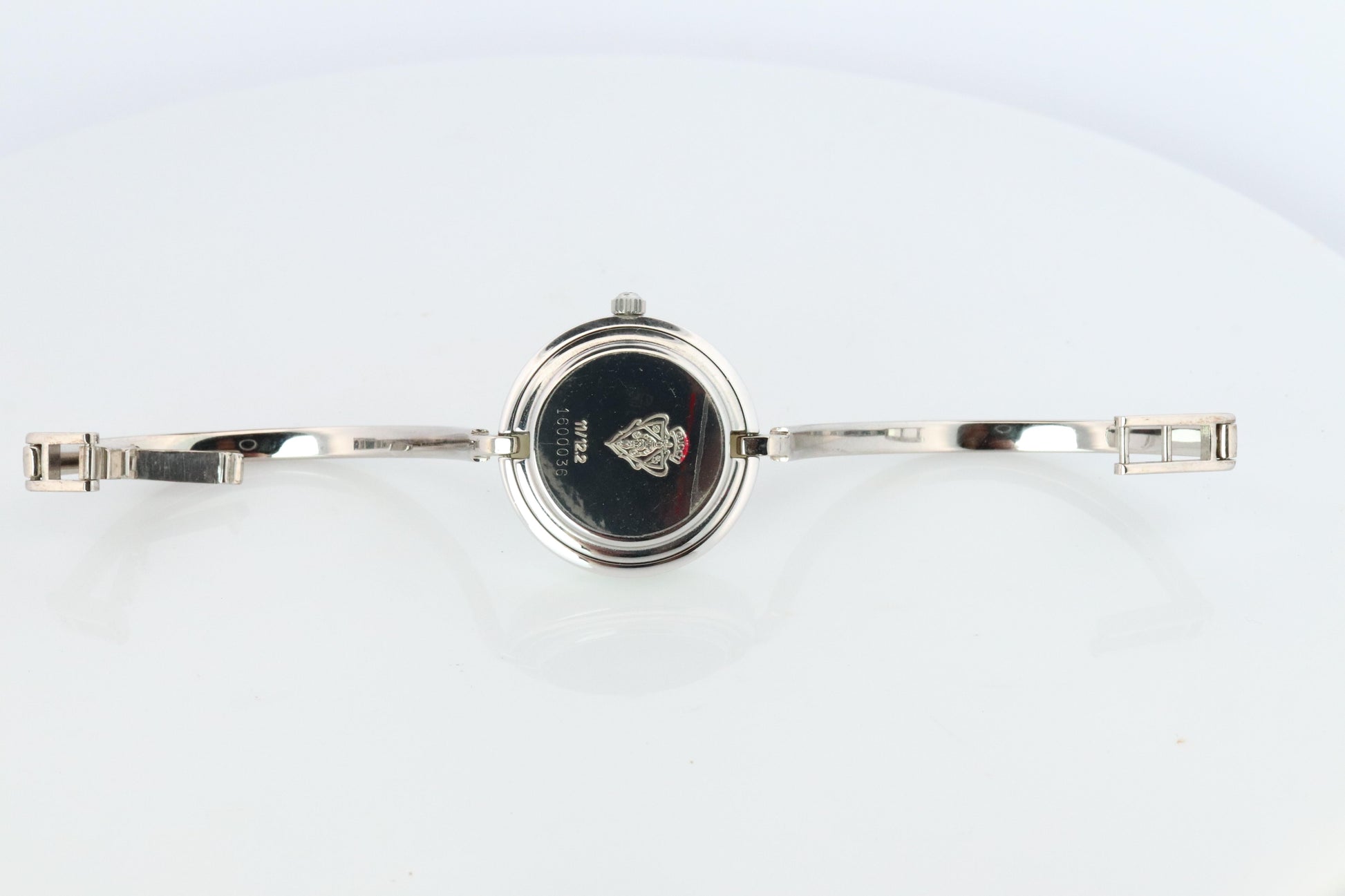 Vintage GUCCI Quartz 11/12.2 Watch Bezels Gucci Ladies Silver Bangle wristwatch