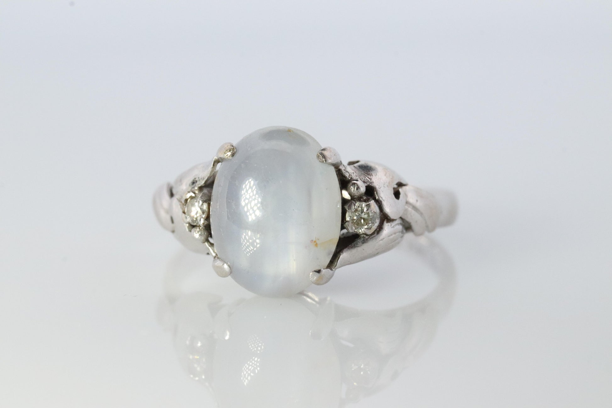 14k Gray Star Sapphire Natural Oval Cabochon ring. Gray Sapphire Diamond ring.