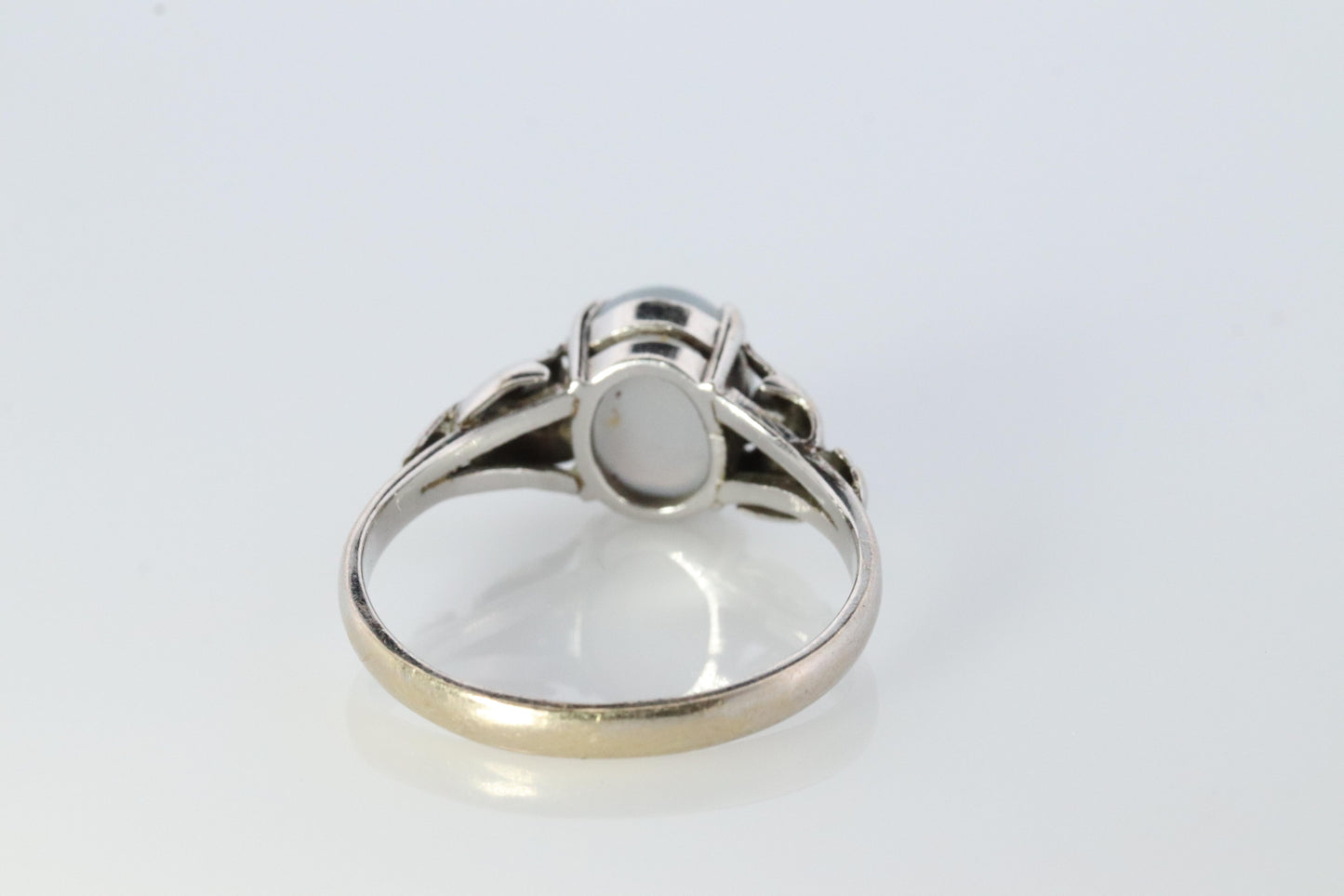 14k Gray Star Sapphire Natural Oval Cabochon ring. Gray Sapphire Diamond ring.