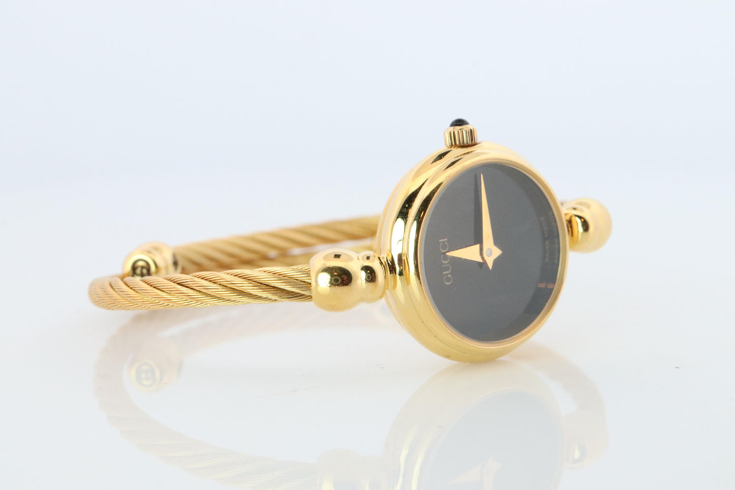 Vintage GUCCI Quartz 2700.2.L  Watch. Gucci Ladies Bangle Gold Tone Wristwatch