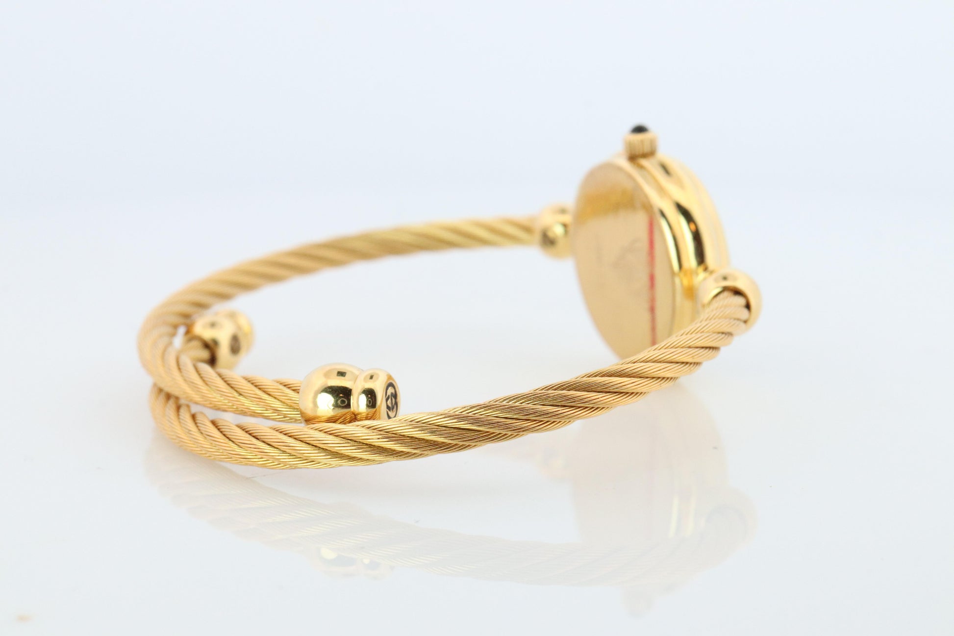 Vintage GUCCI Quartz 2700.2.L  Watch. Gucci Ladies Bangle Gold Tone Wristwatch