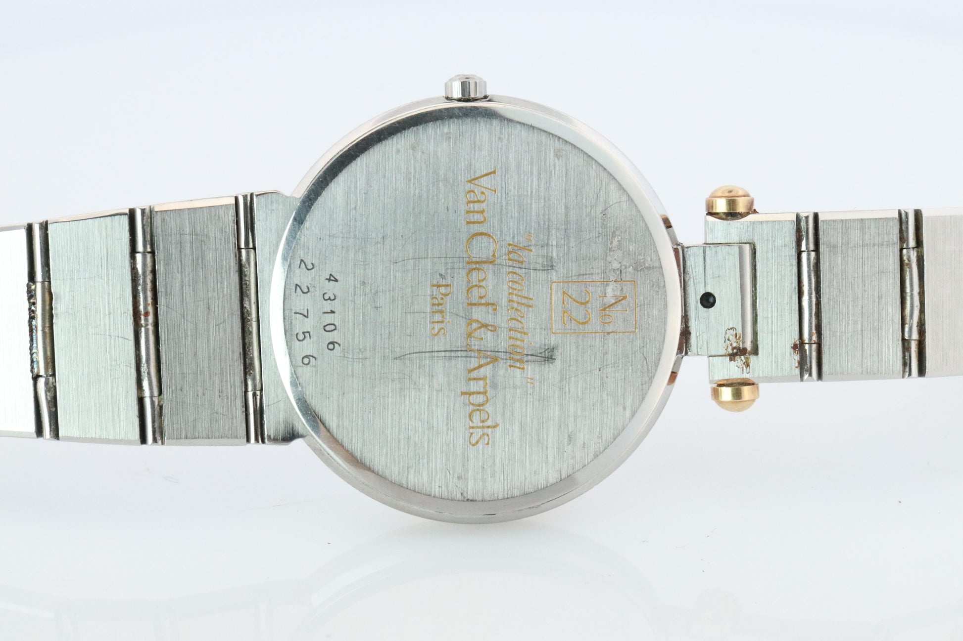 Van Cleef and Arpels 43106 LL5 watch. La Collection SS Round 30mm Watch