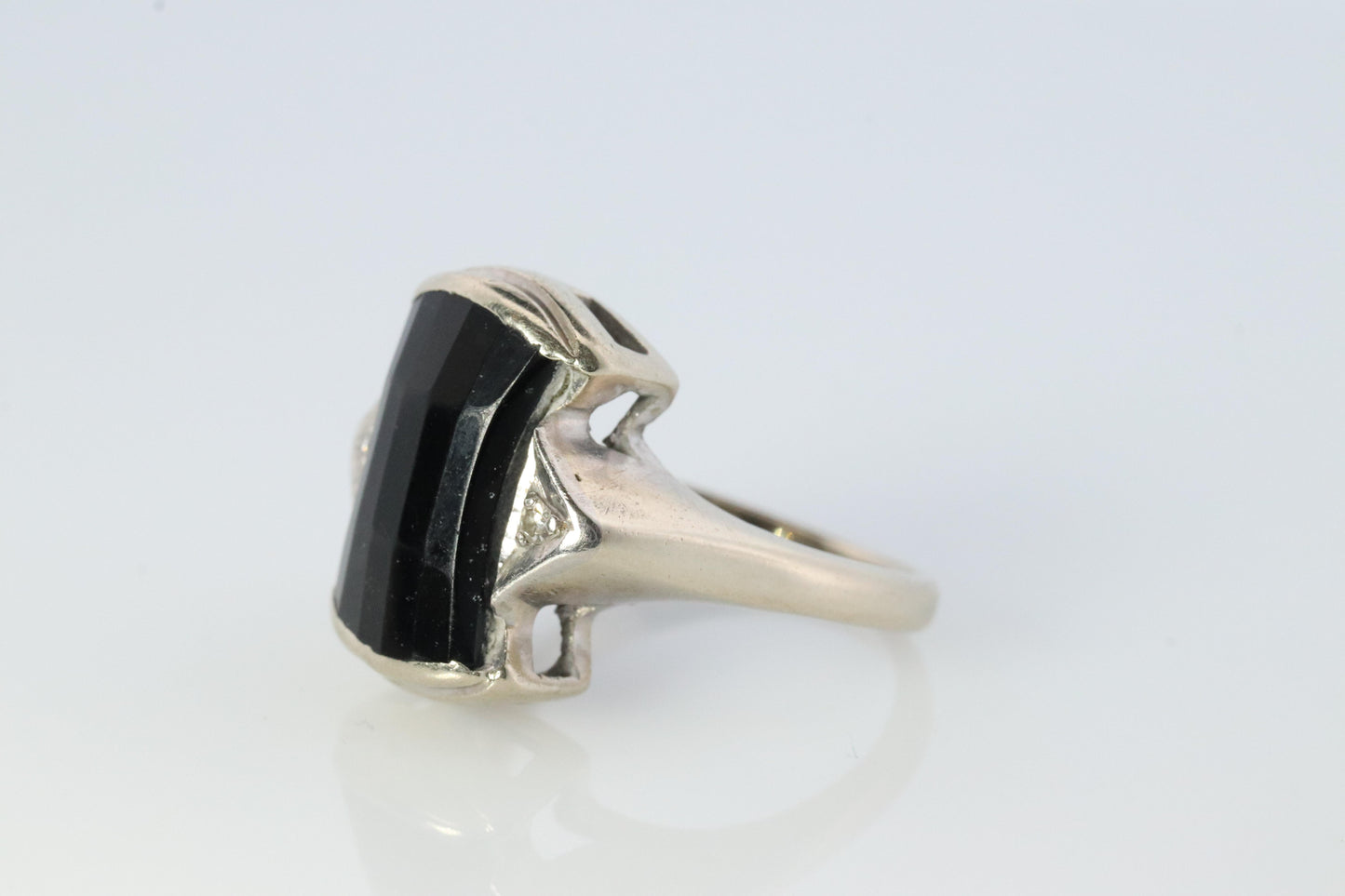 Vintage Geometric Black Onyx 14k Gold ring with diamonds.