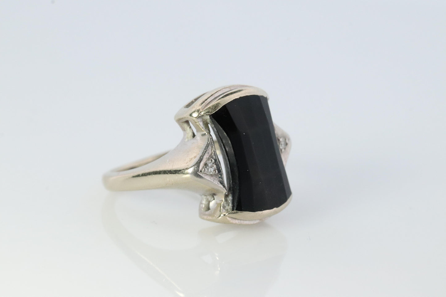 Vintage Geometric Black Onyx 14k Gold ring with diamonds.