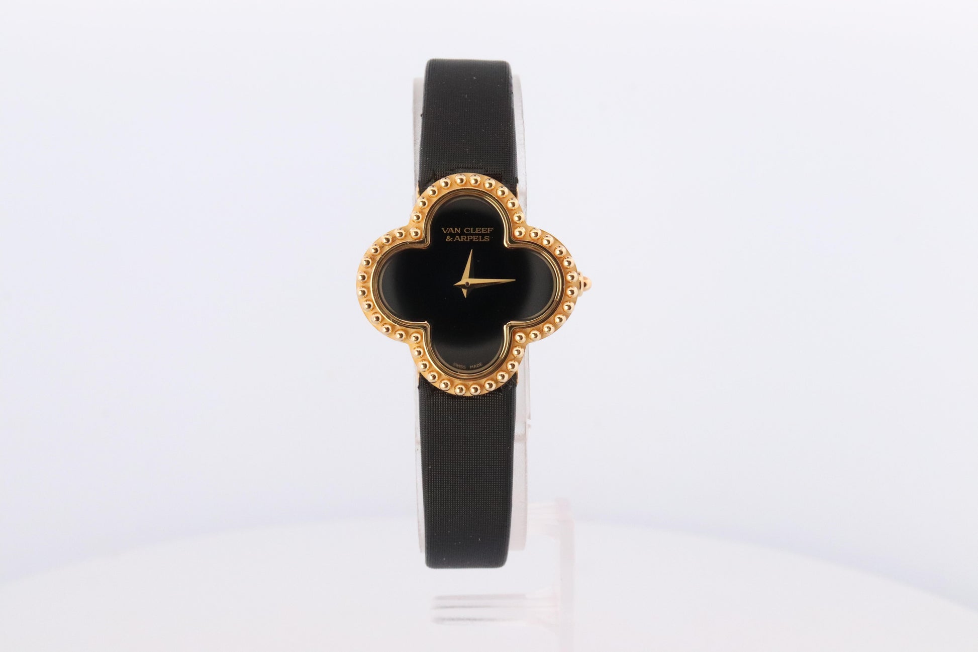 Van Cleef and Arpels Alhambra watch. 18k Gold VCA HH75210 Clove Black Dial.
