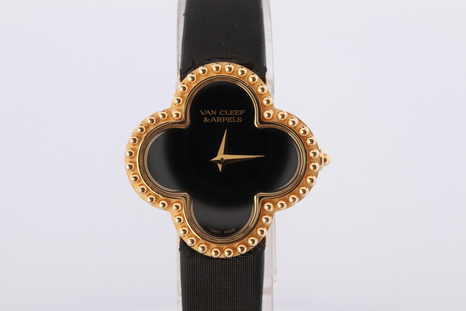 Van Cleef and Arpels Alhambra watch. 18k Gold VCA HH75210 Clove Black Dial.