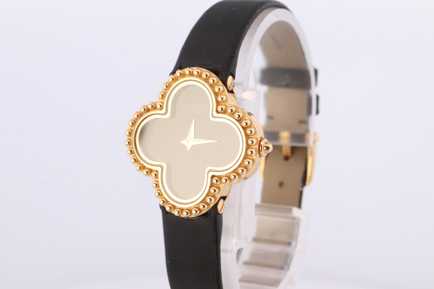 Van Cleef and Arpels Alhambra watch. 18k Gold VCA HH75210 Clove Black Dial.