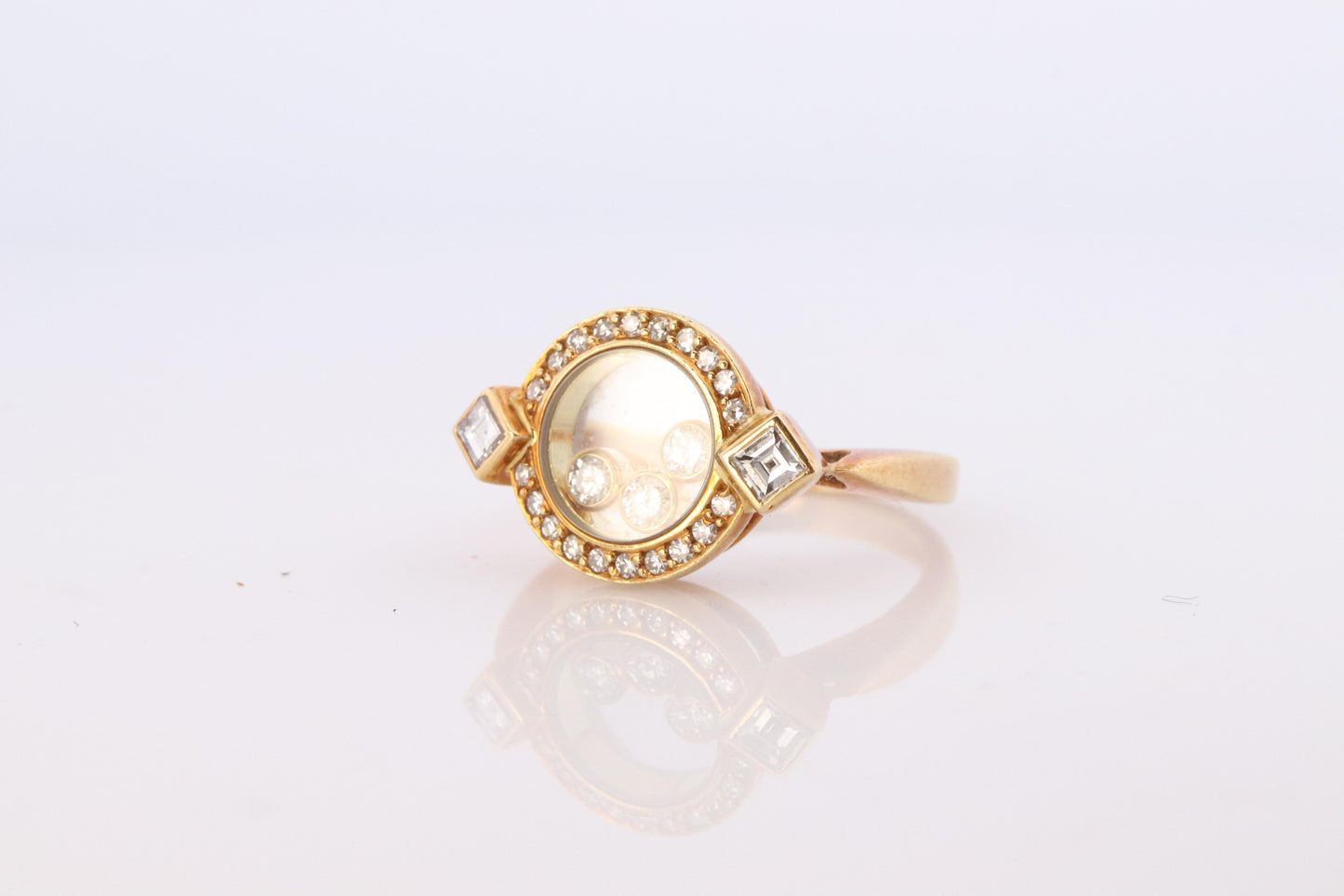 18k Chopard Happy Diamond ring. CHOPARD Happy Diamond band