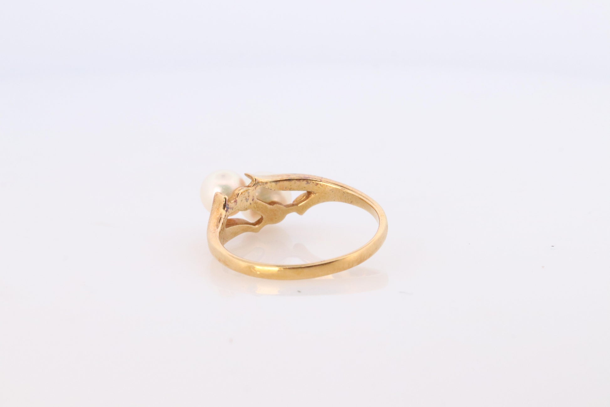 Mikimoto Ring. Vintage 18k Gold Mikimoto Pearl and Diamond Cluster. Vines Grapes