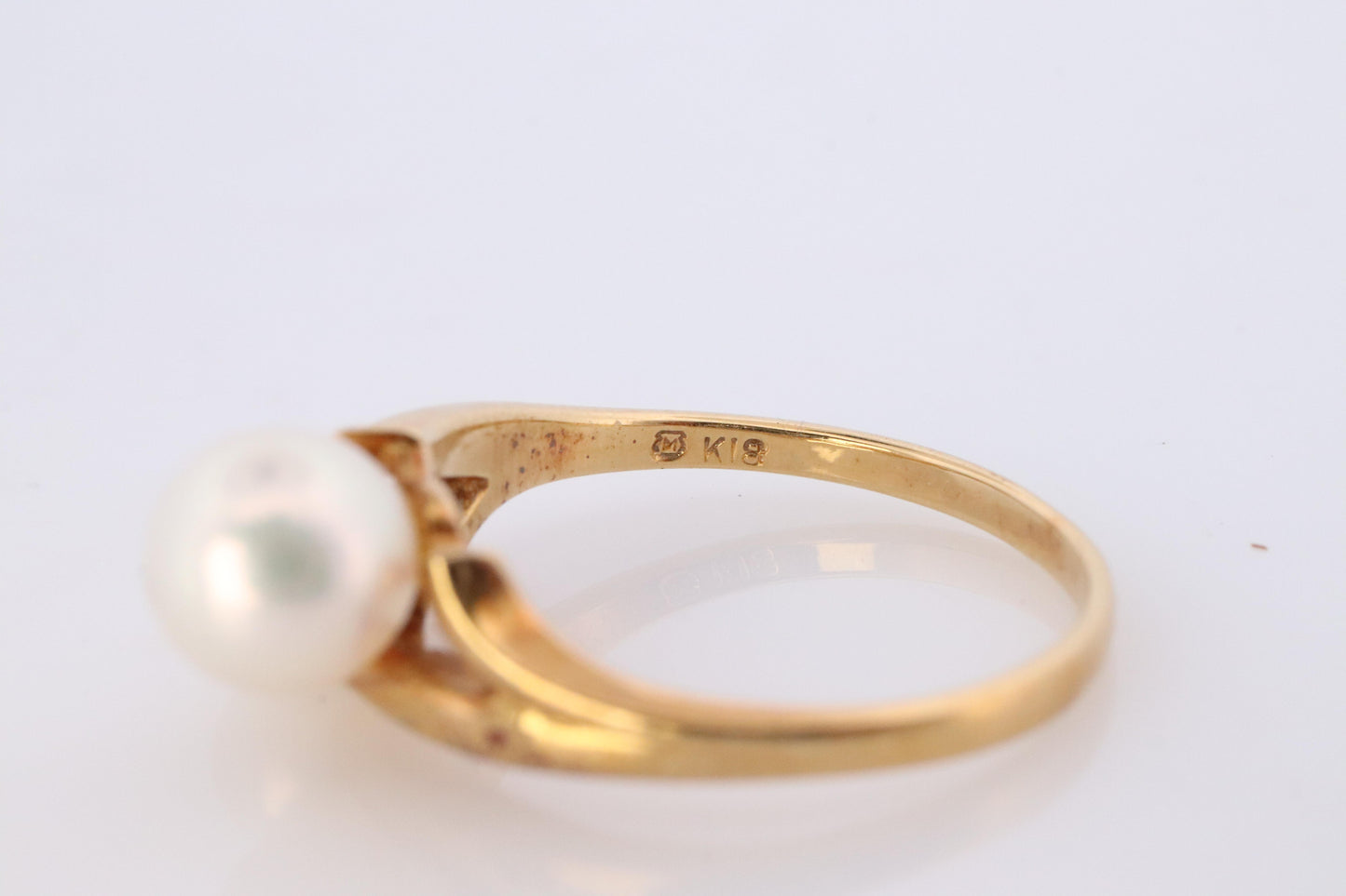 Mikimoto Ring. Vintage 18k Gold Mikimoto Pearl and Diamond Cluster. Vines Grapes