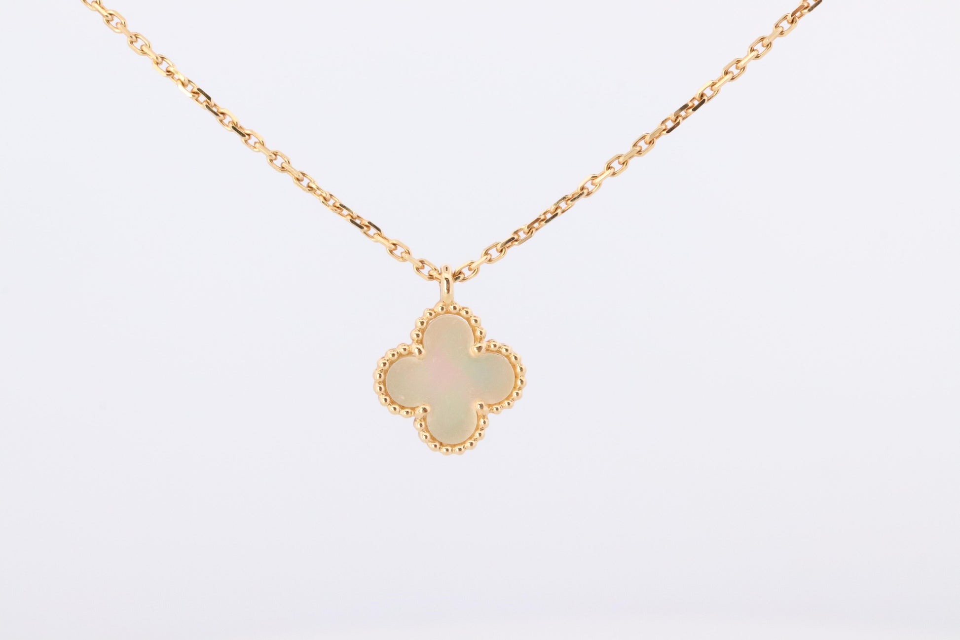 Van Cleef Arpels Alhambra Necklace . Genuine VCA 18k YG Sweet Shell Pendant
