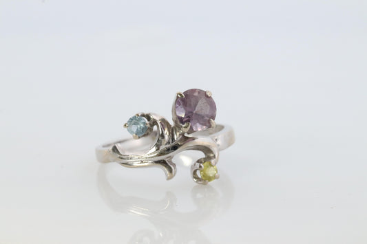 14k Multi-Color Gem Ring. 14k Topaz Blooming Flower and leaves ring.