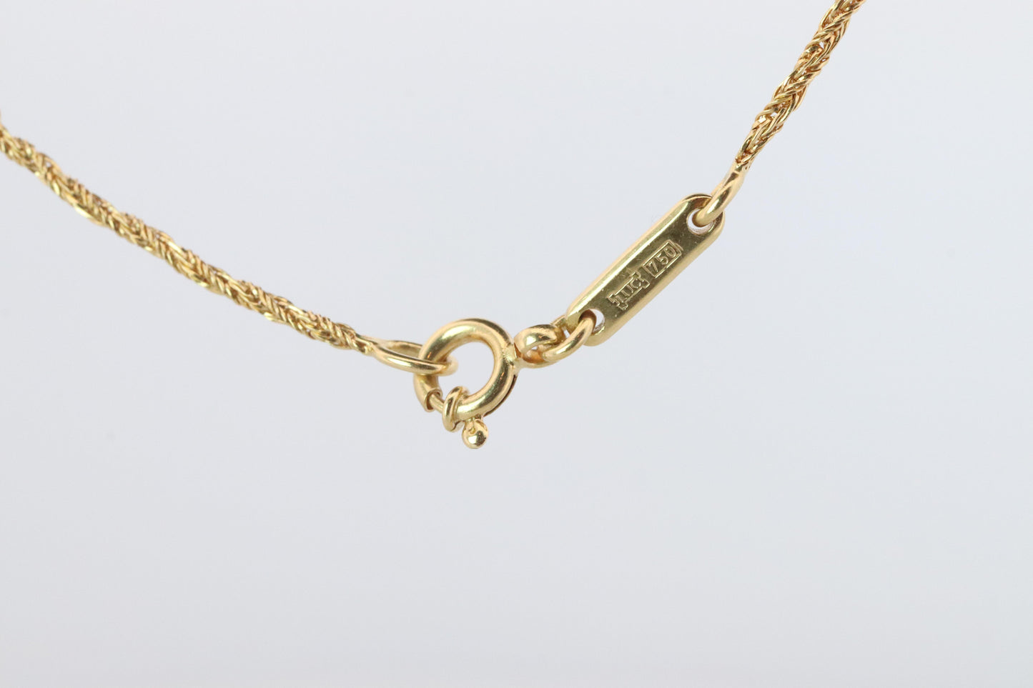 18k Chopard Happy Diamond Butterfly Pendant. So Happy Chopard Necklace