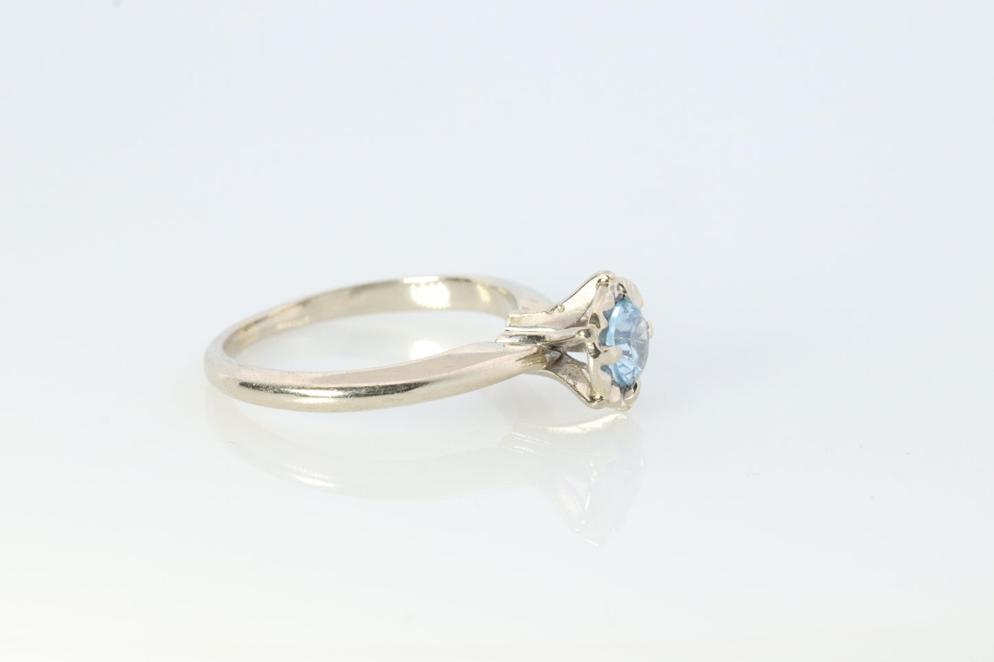 14k Aquamarine ring. Round Aquamarine solitaire ring. Flush set.