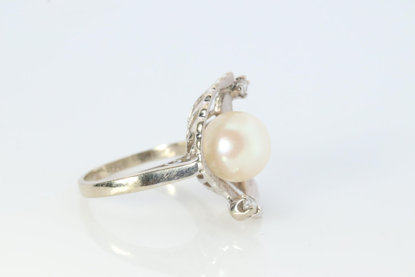 14k Pearl (8mm) and Diamond Solitaire ring. 14k White gold Filigree ring Akoya