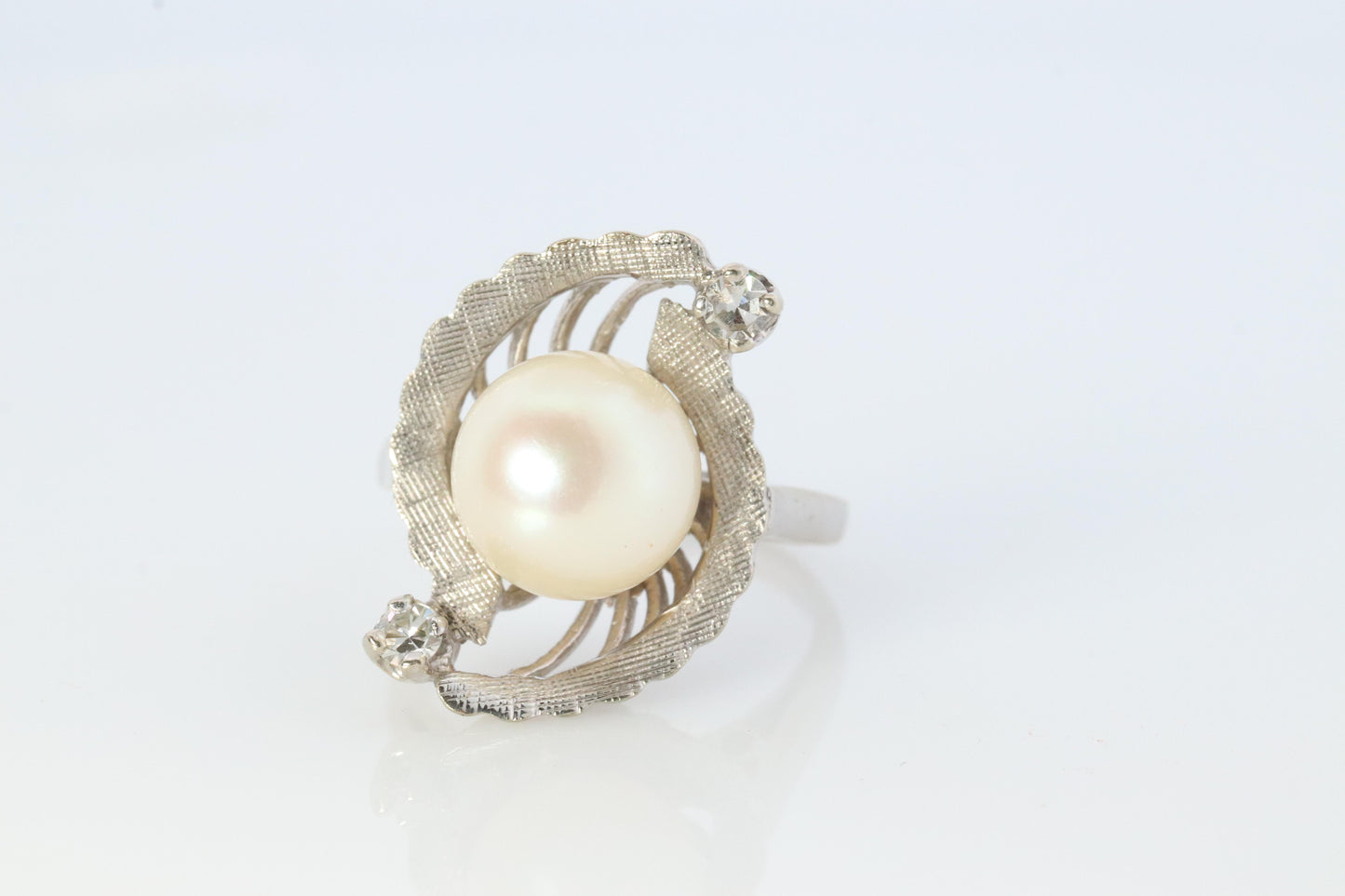 14k Pearl (8mm) and Diamond Solitaire ring. 14k White gold Filigree ring Akoya