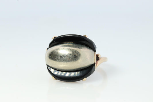 10k ONYX ring. Onyx Sterling Silver 10k gold ring. Sterling Silver Dome Modern