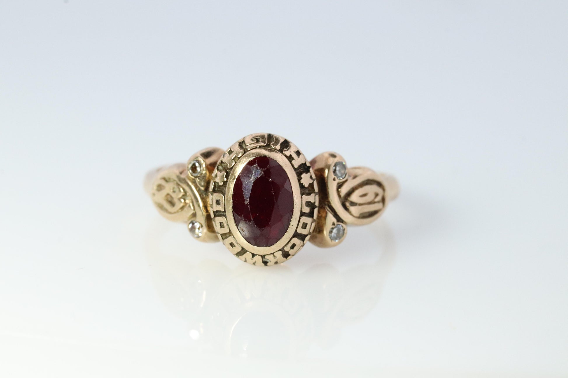 1987 Lockwood High School Class Graduation ring. 10k Gold with LC ruby diamond