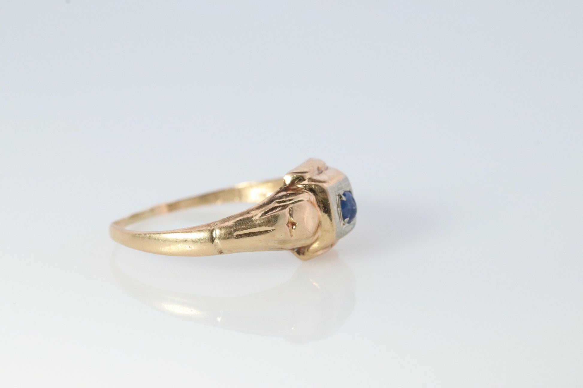 Art Deco Sapphire Ring. 10k Antique square setting ring.