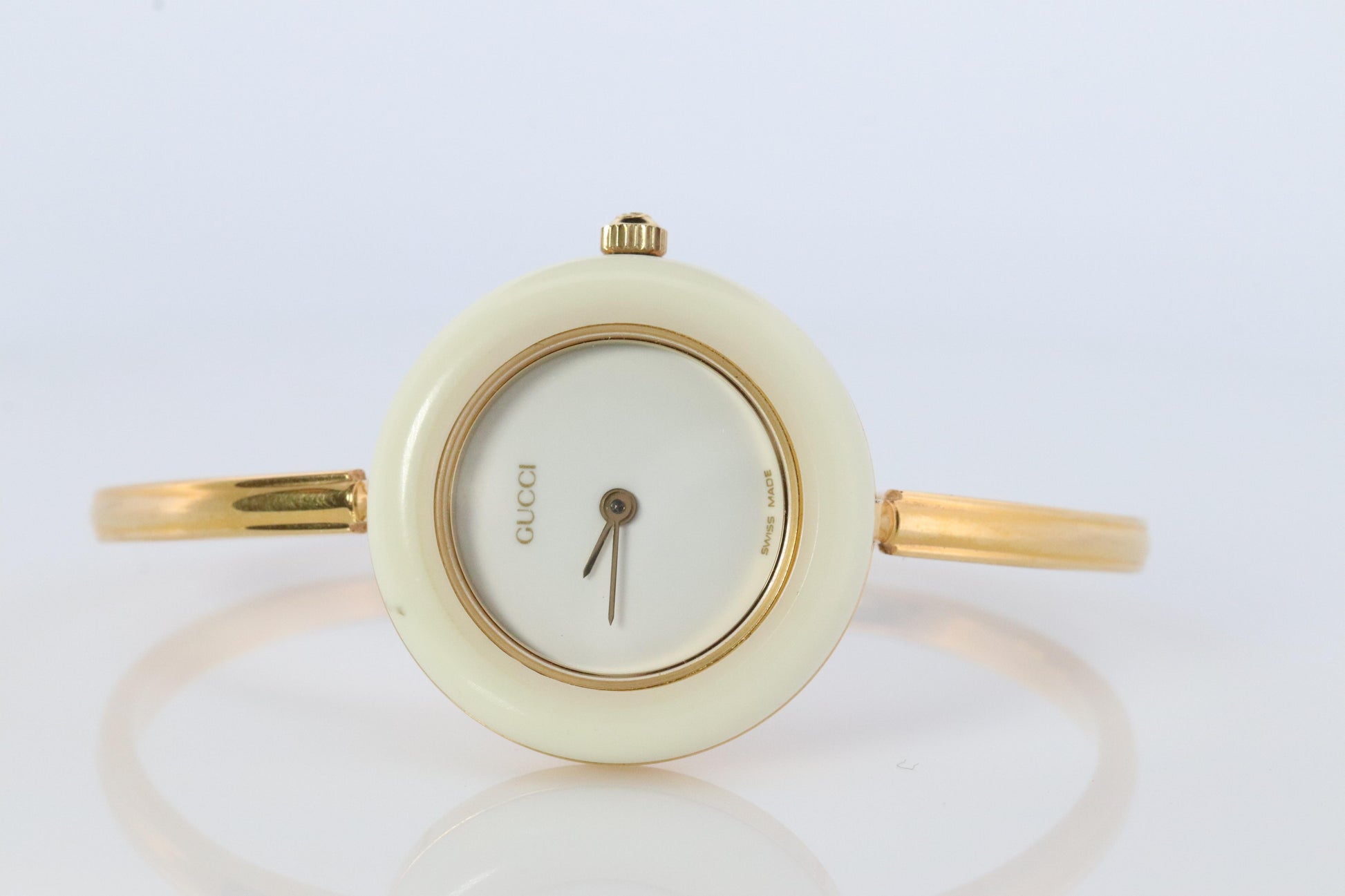 Vintage GUCCI Quartz 11/12.2  Watch. Gucci Ladies Bangle Interchange Bezel watch