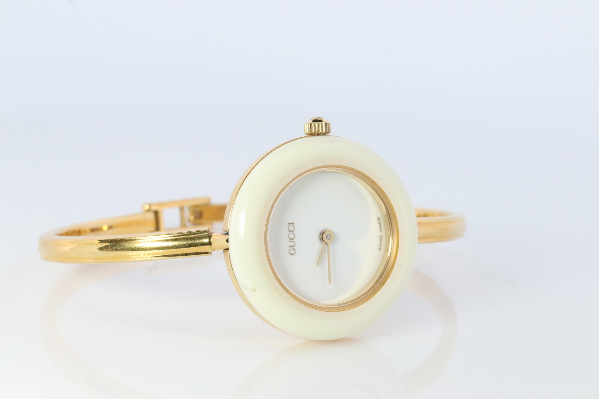 Vintage GUCCI Quartz 11/12.2  Watch. Gucci Ladies Bangle Interchange Bezel watch