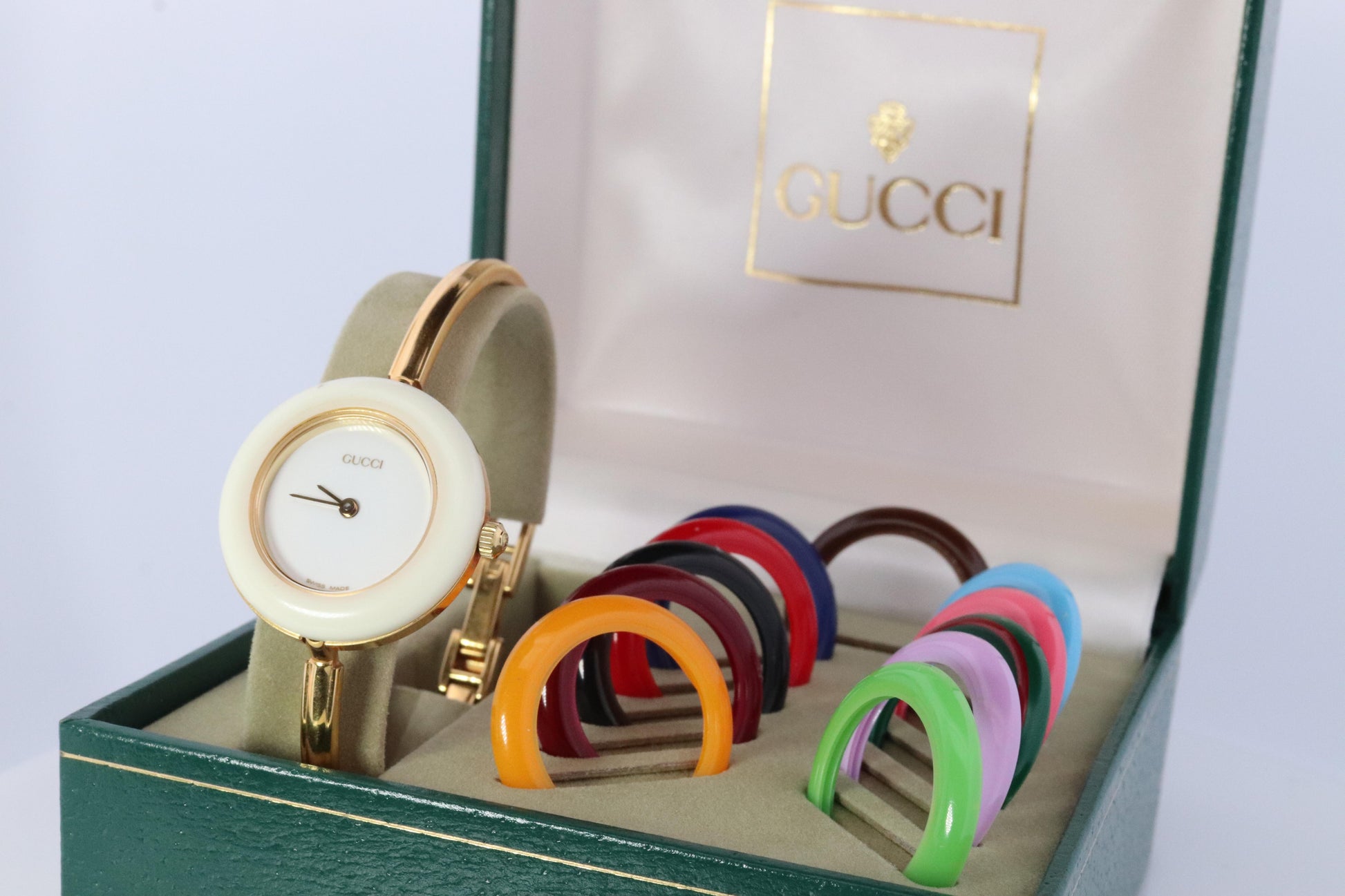 Vintage GUCCI Quartz 11/12.2  Watch. Gucci Ladies Bangle Interchange Bezel watch