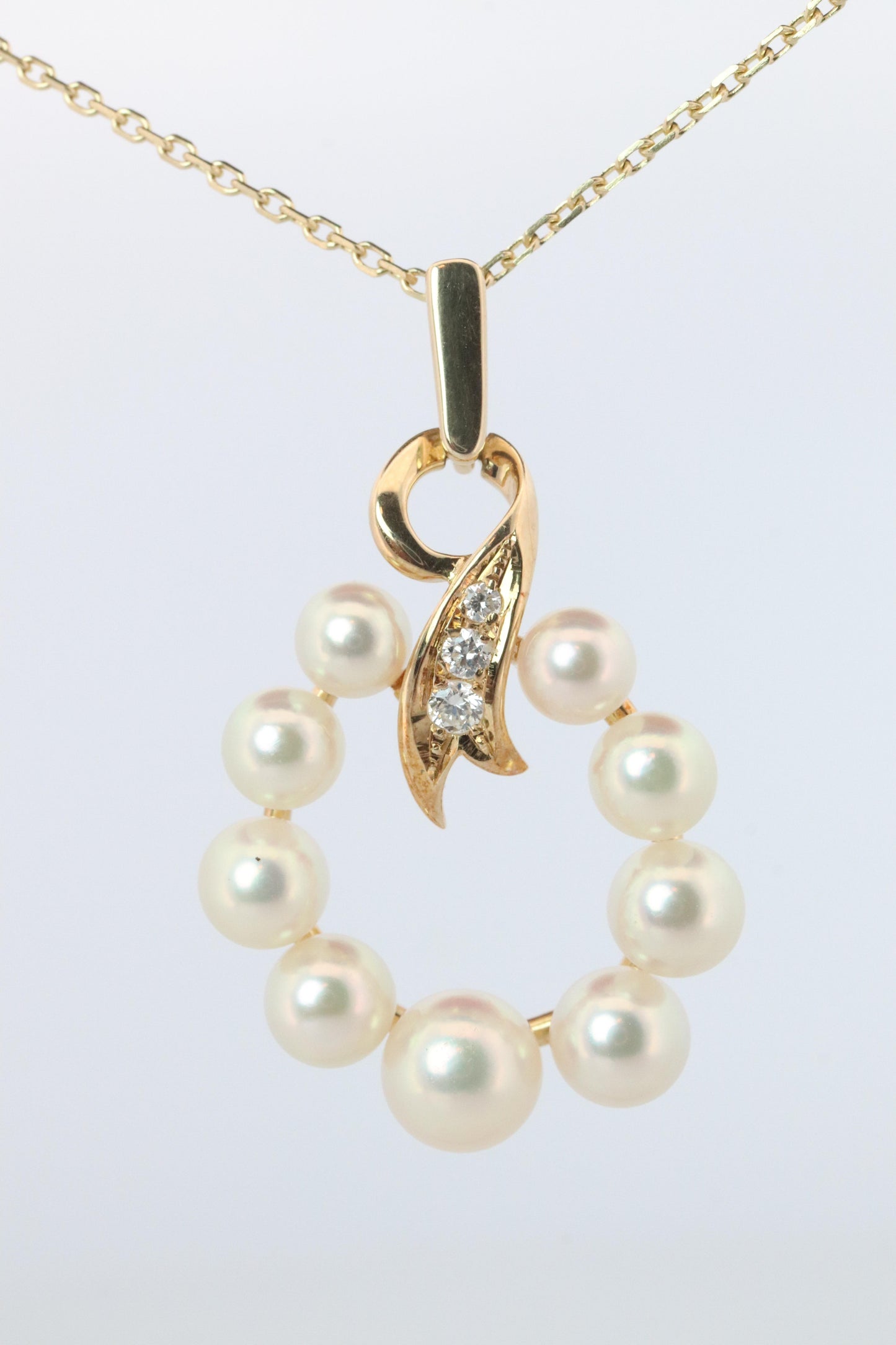 Mikimoto Pendant. Vintage 14k Yellow Gold Mikimoto Pearl Diamond Necklace wreath