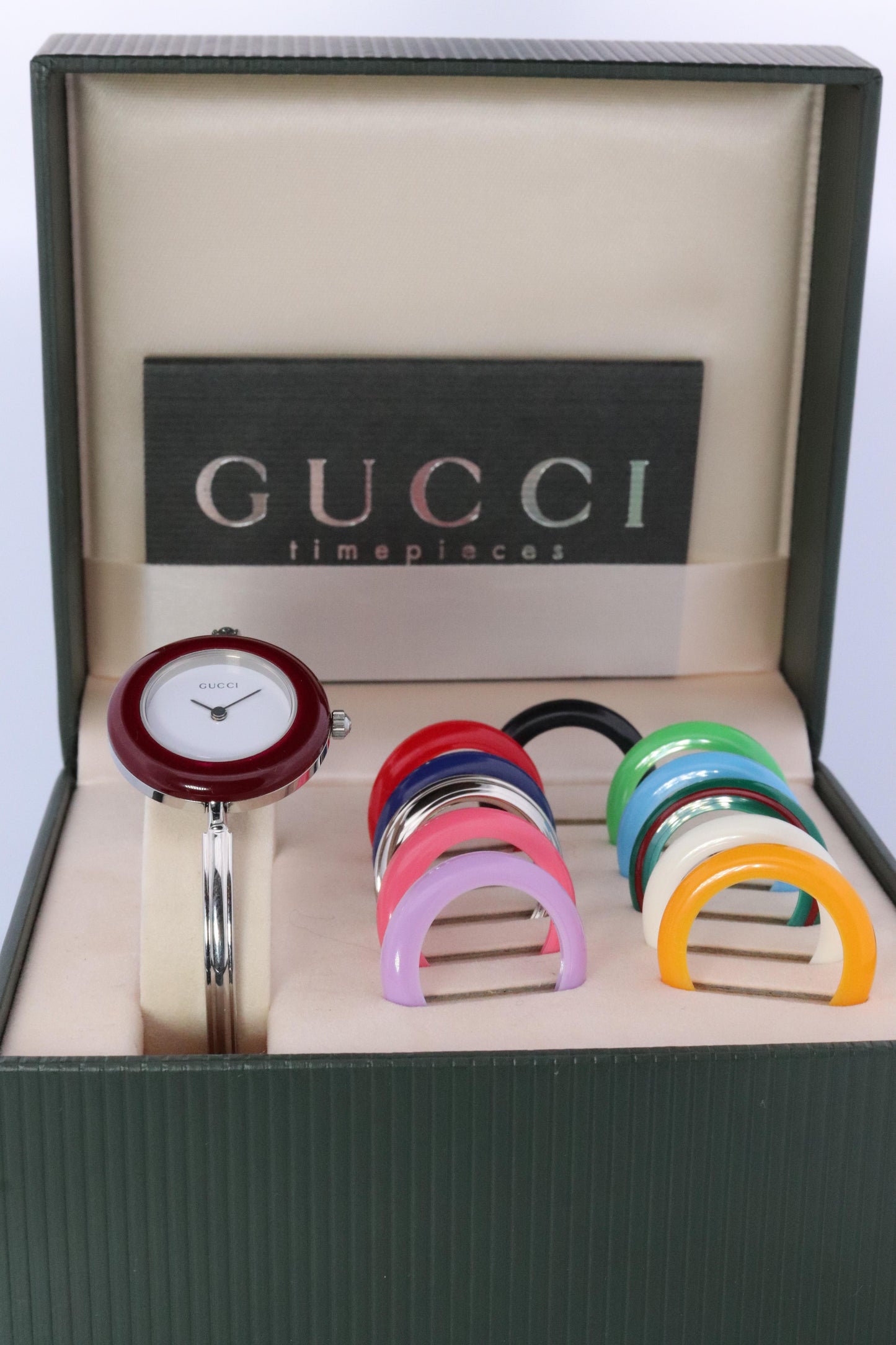 Vintage GUCCI Quartz 11/12.2L Watch Bezels Gucci Ladies Silver Bangle watch