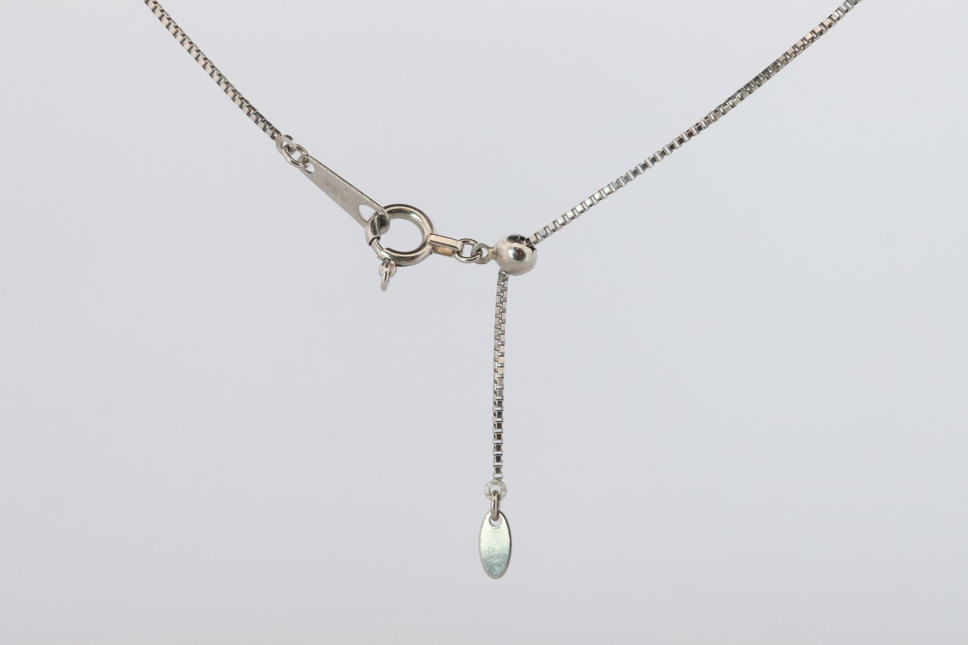 Large Diamond solitaire pendant. Platinum Pt900 Natural Diamond 2CT Necklace