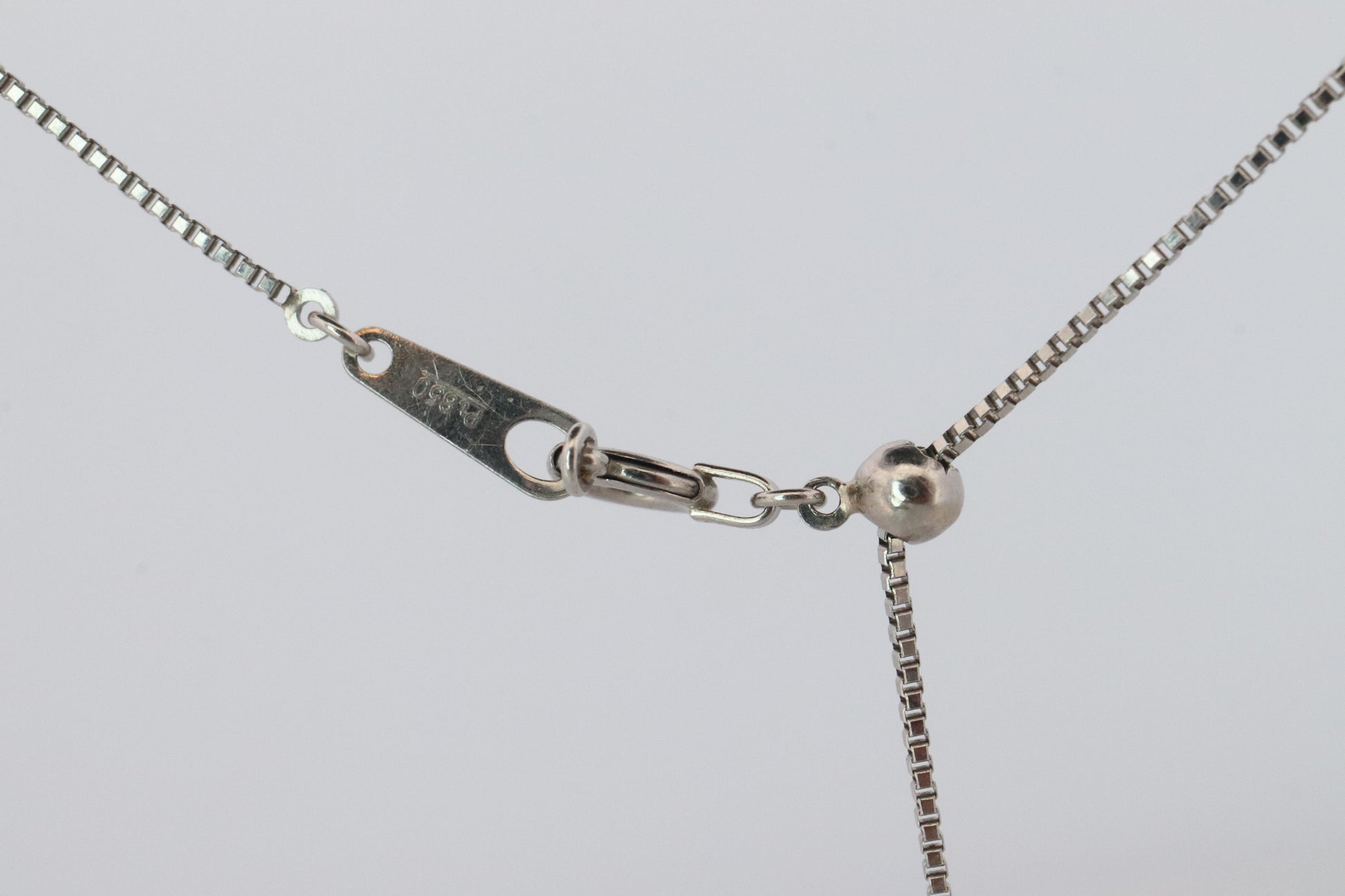 Large Diamond solitaire pendant. Platinum Pt900 Natural Diamond 2CT Necklace